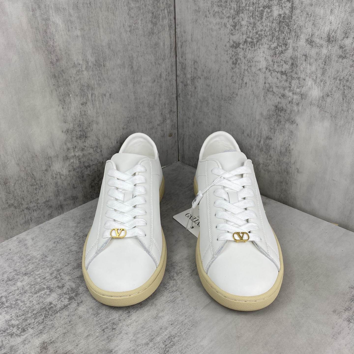 Valentino Low-Top Leather Sneakers White