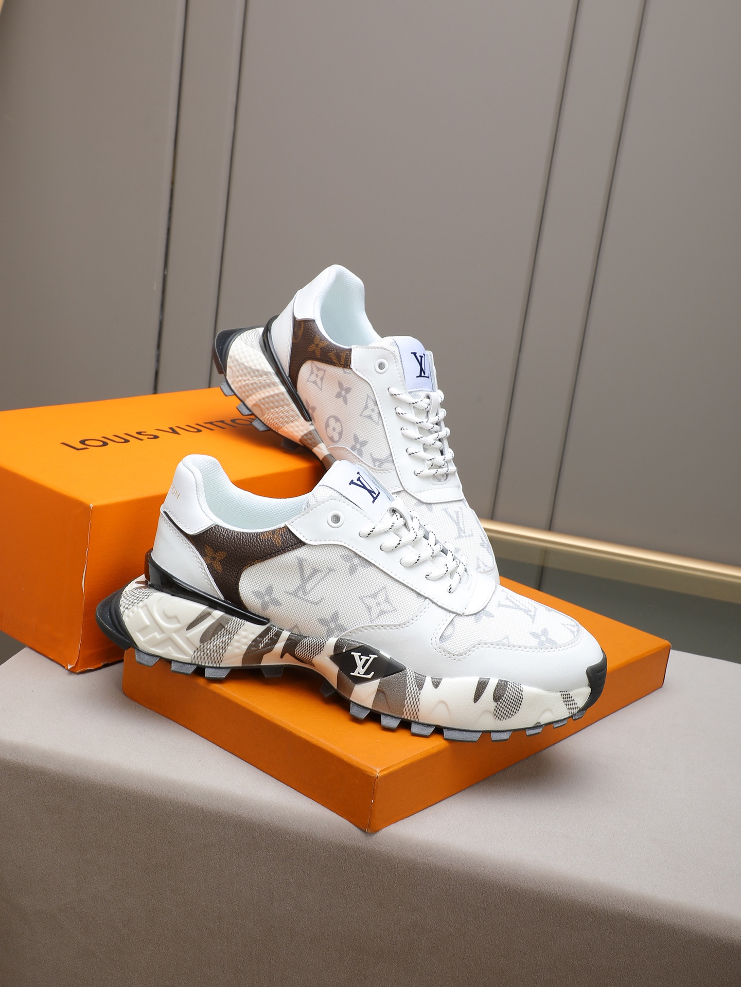 Louis Vuitton Monogram Mesh Runner Sneakers White/Gray