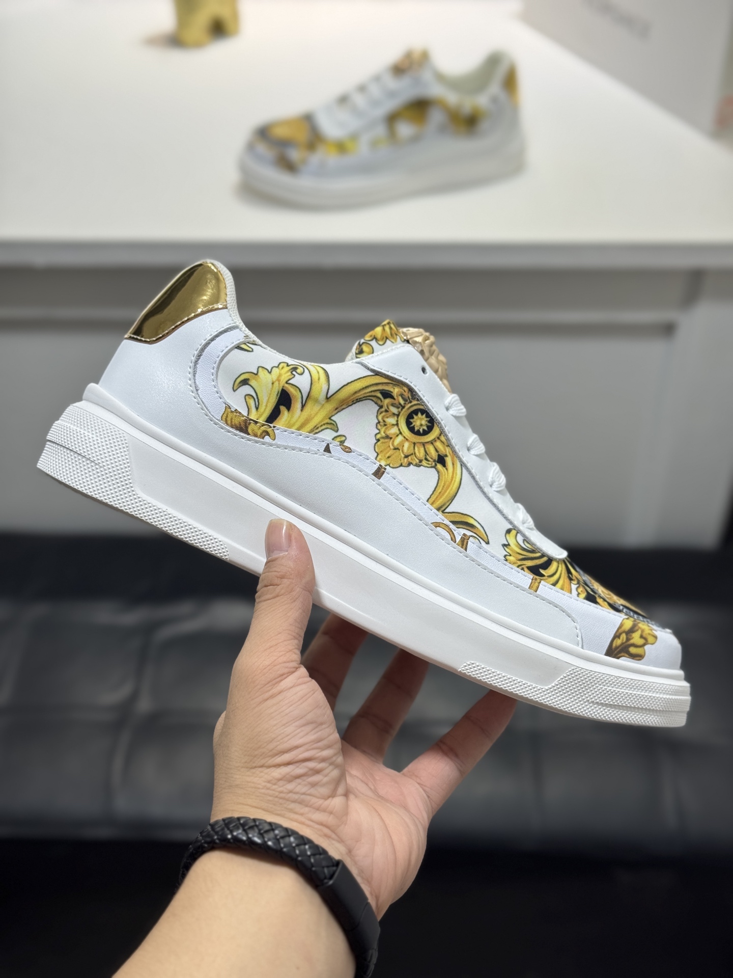 Versace Baroque Medusa Low-Top Sneakers White/Gold