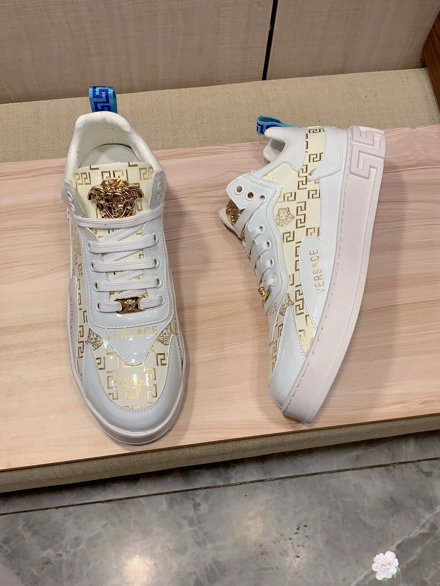 Versace Greca Medusa Low-Top Sneakers Multicolor