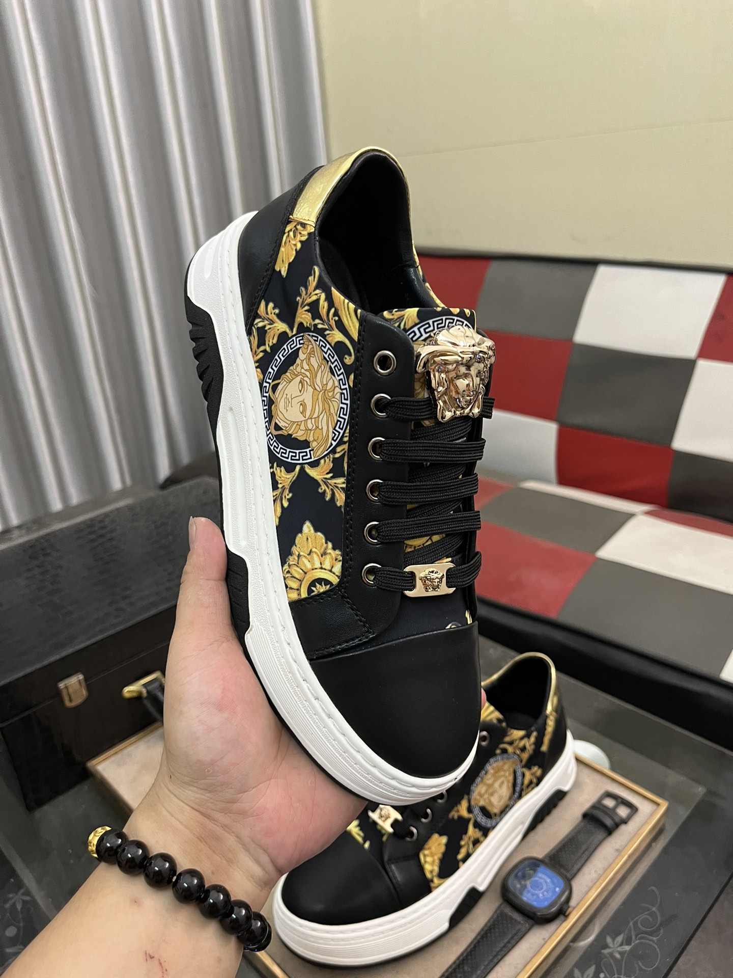 Versace Medusa Baroque Sneakers Black/Gold