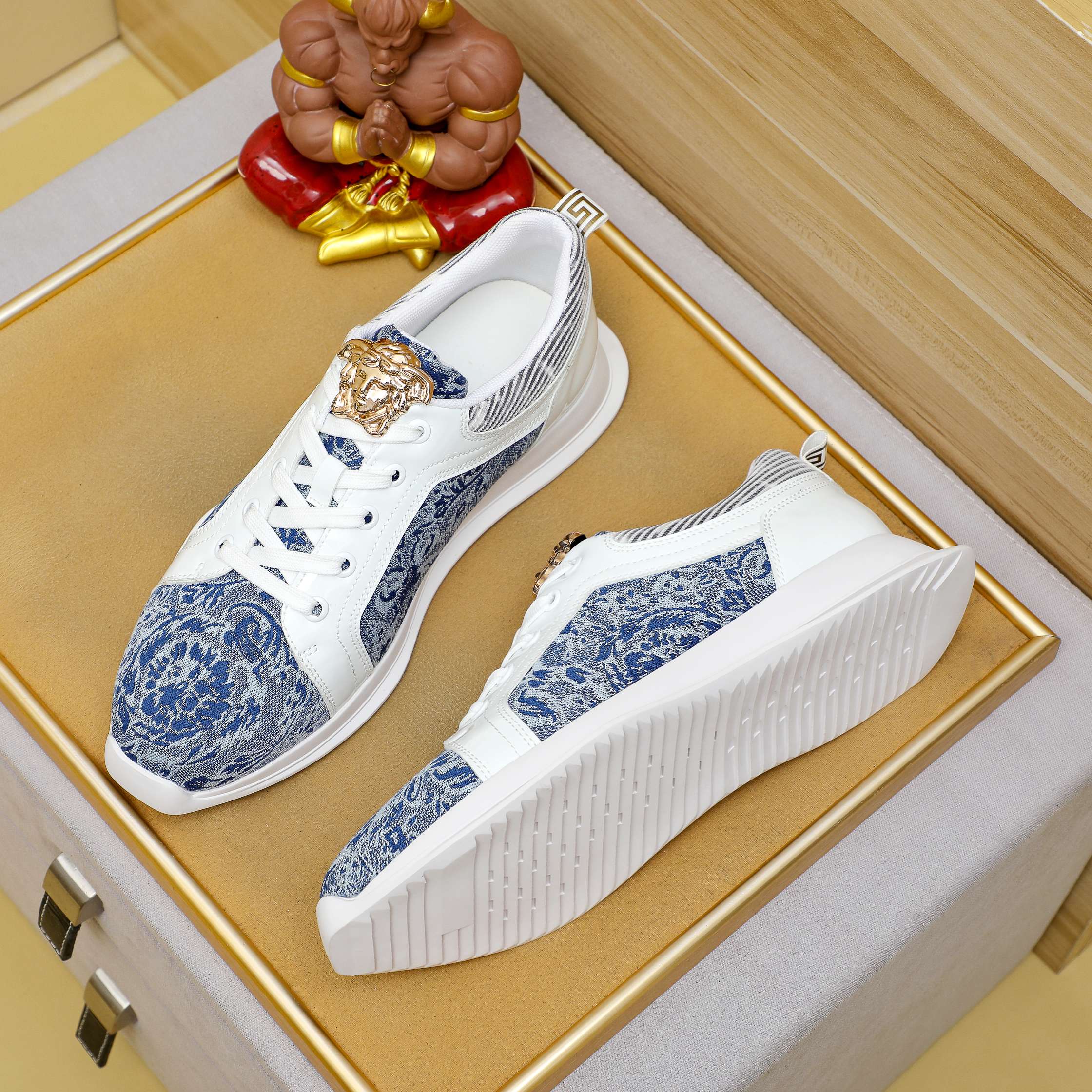 Versace Medusa Low-Top Sneakers Blue/White