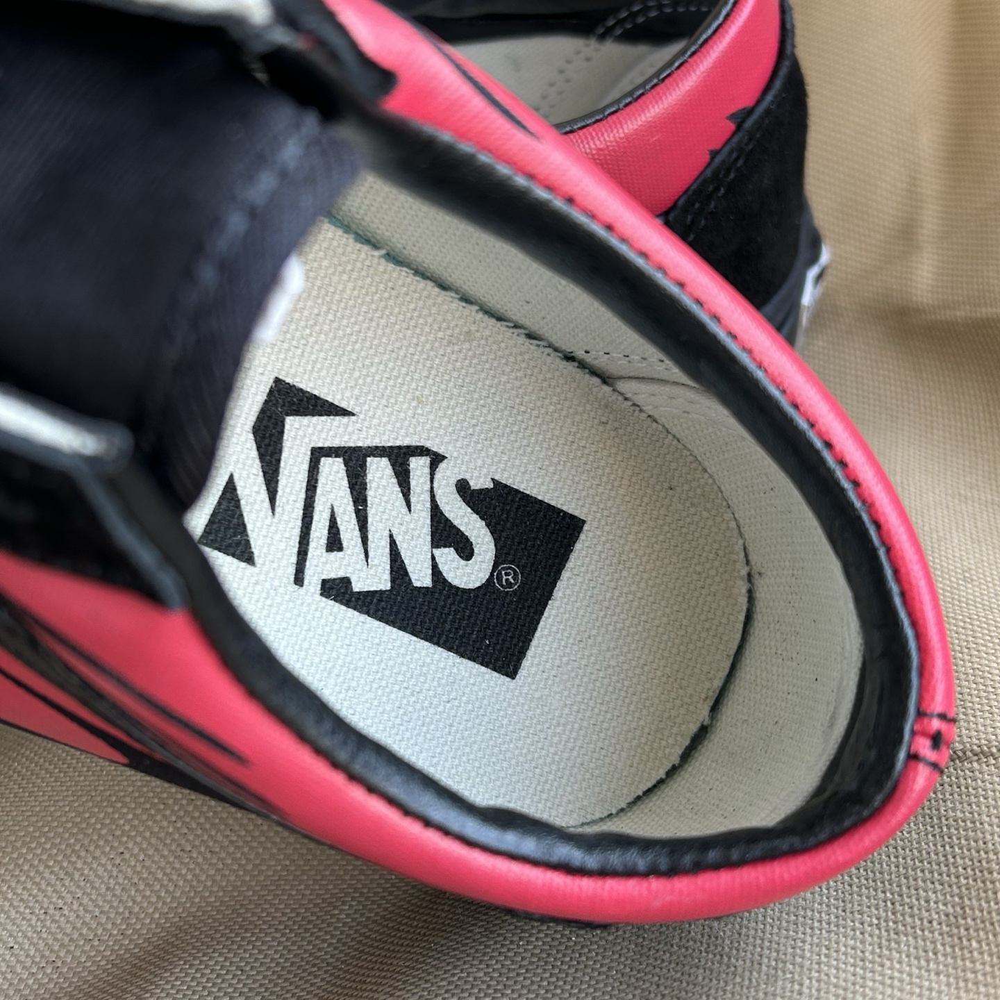 Vans Old Skool Flame Low-Top Skate Shoes Black/Red