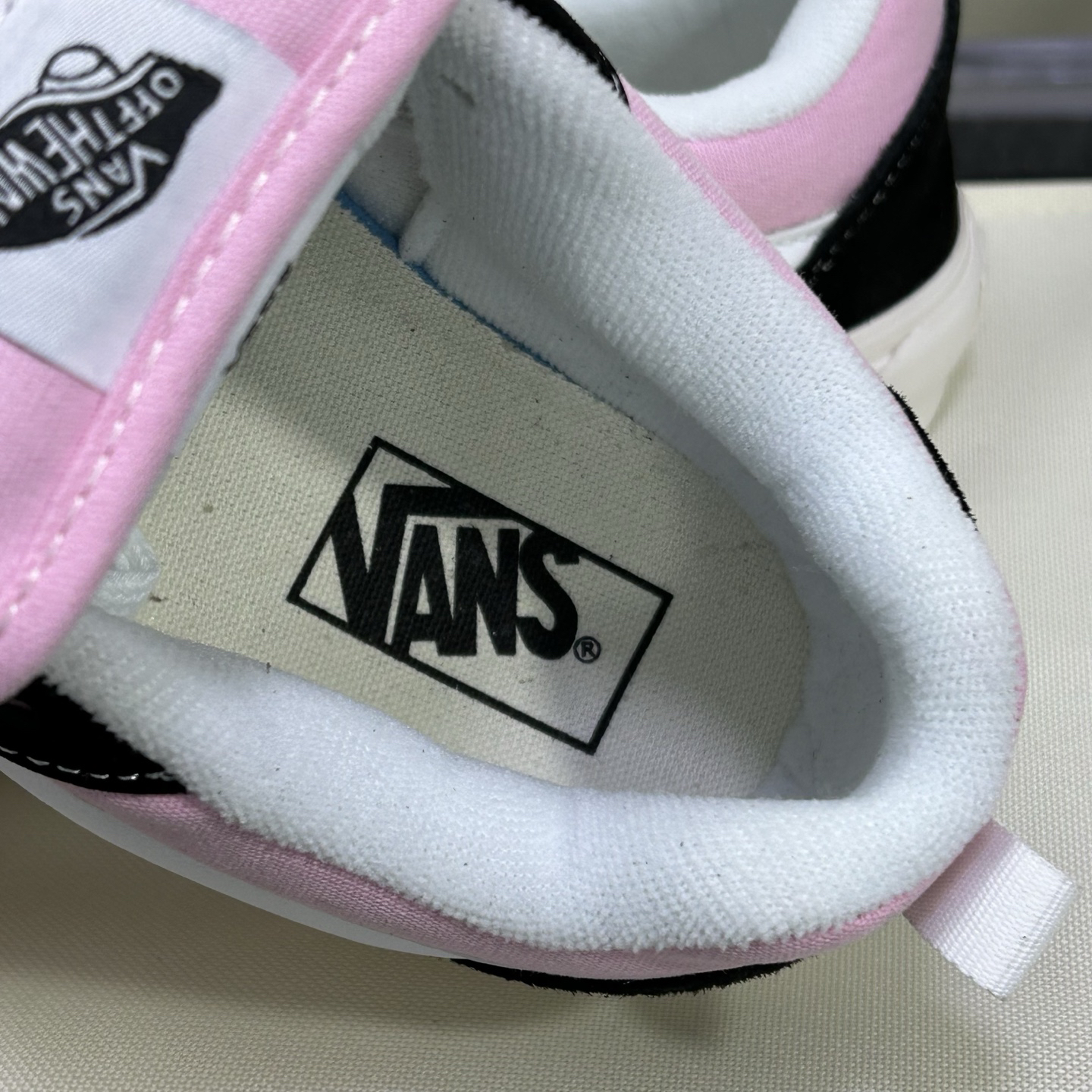 Vans Knu Skool Low-Top Skate Shoes Pink/Black/White