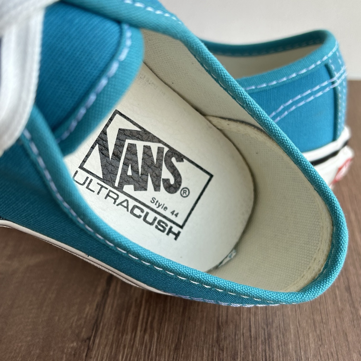 Vans Authentic 44 DX Low-Top Skate Shoes Teal Blue