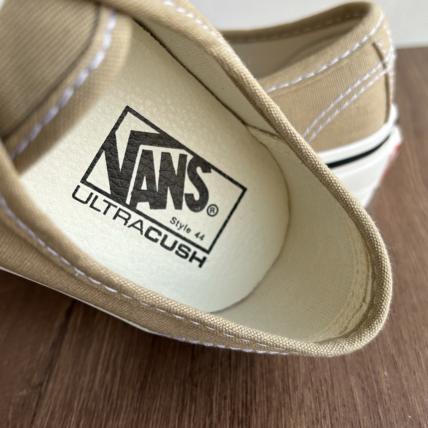 Vans Authentic 44 DX Low-Top Skate Shoes Beige