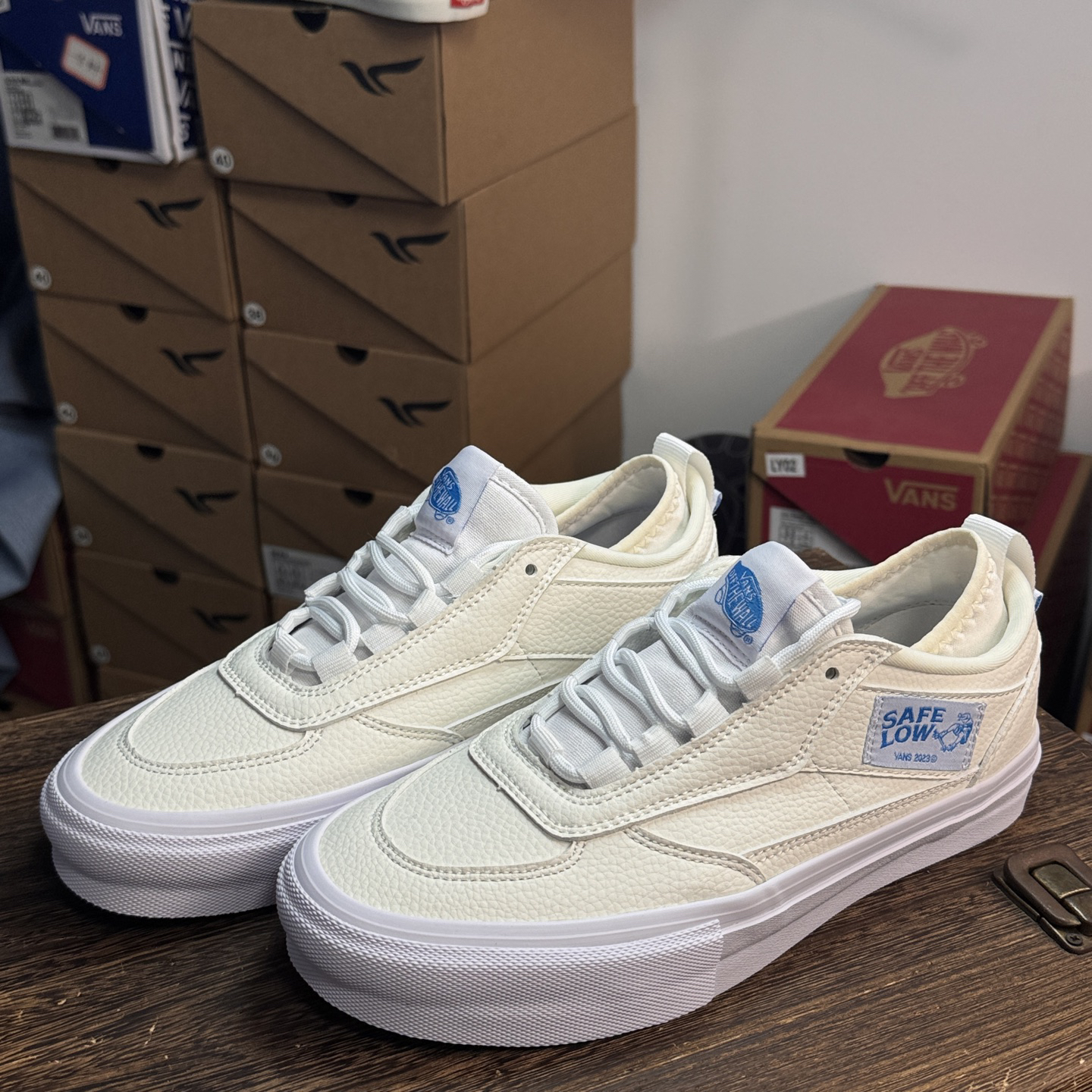 Vans Half Cab Low Skate Shoes White/Blue