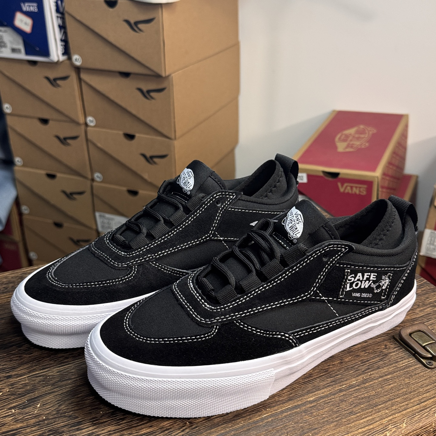 Vans Half Cab Skate Shoes Black/White