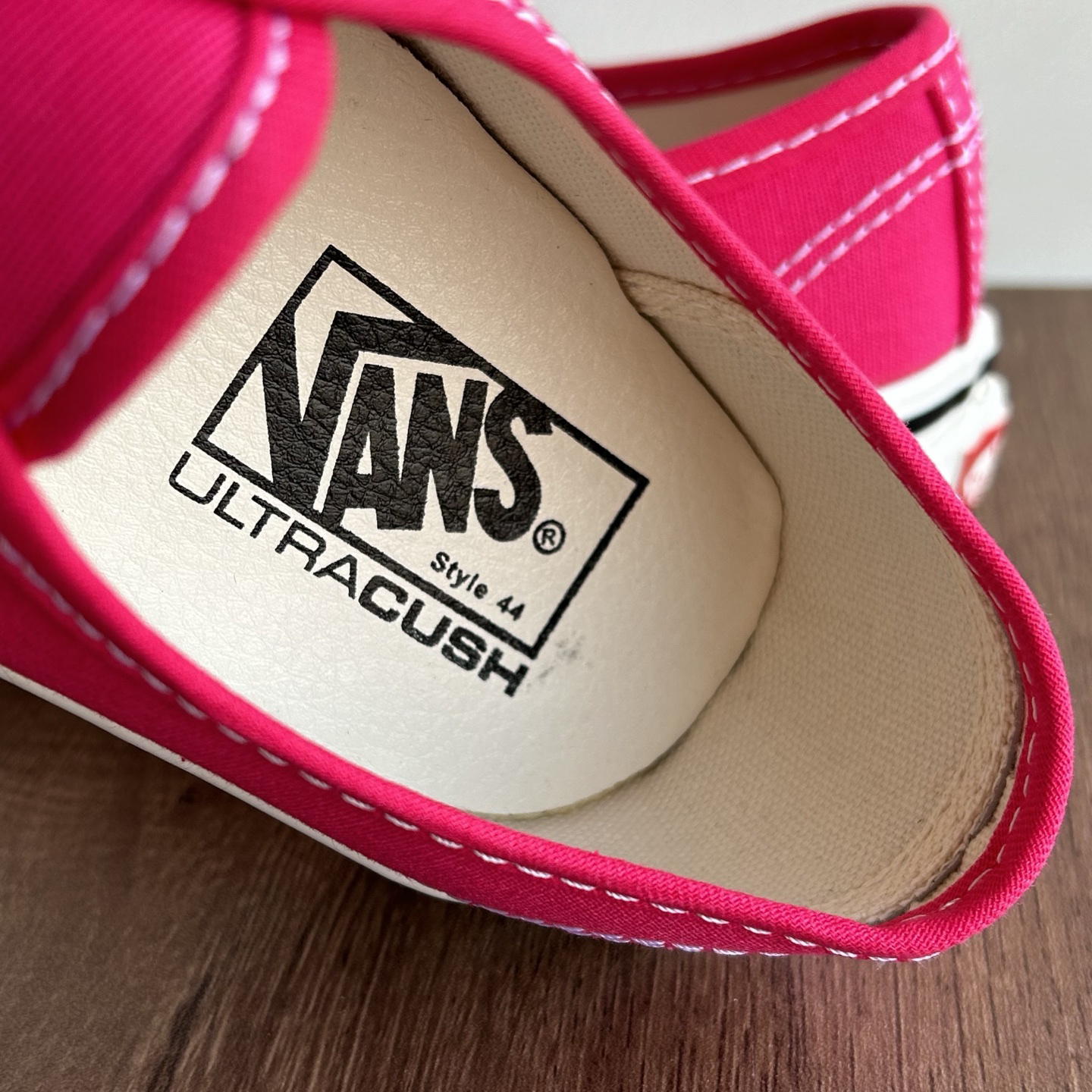 Vans Authentic 44 DX Low-Top Skate Shoes Pink