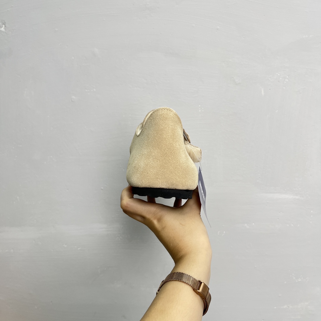 Birkenstock Fleece Lined Clogs Sand