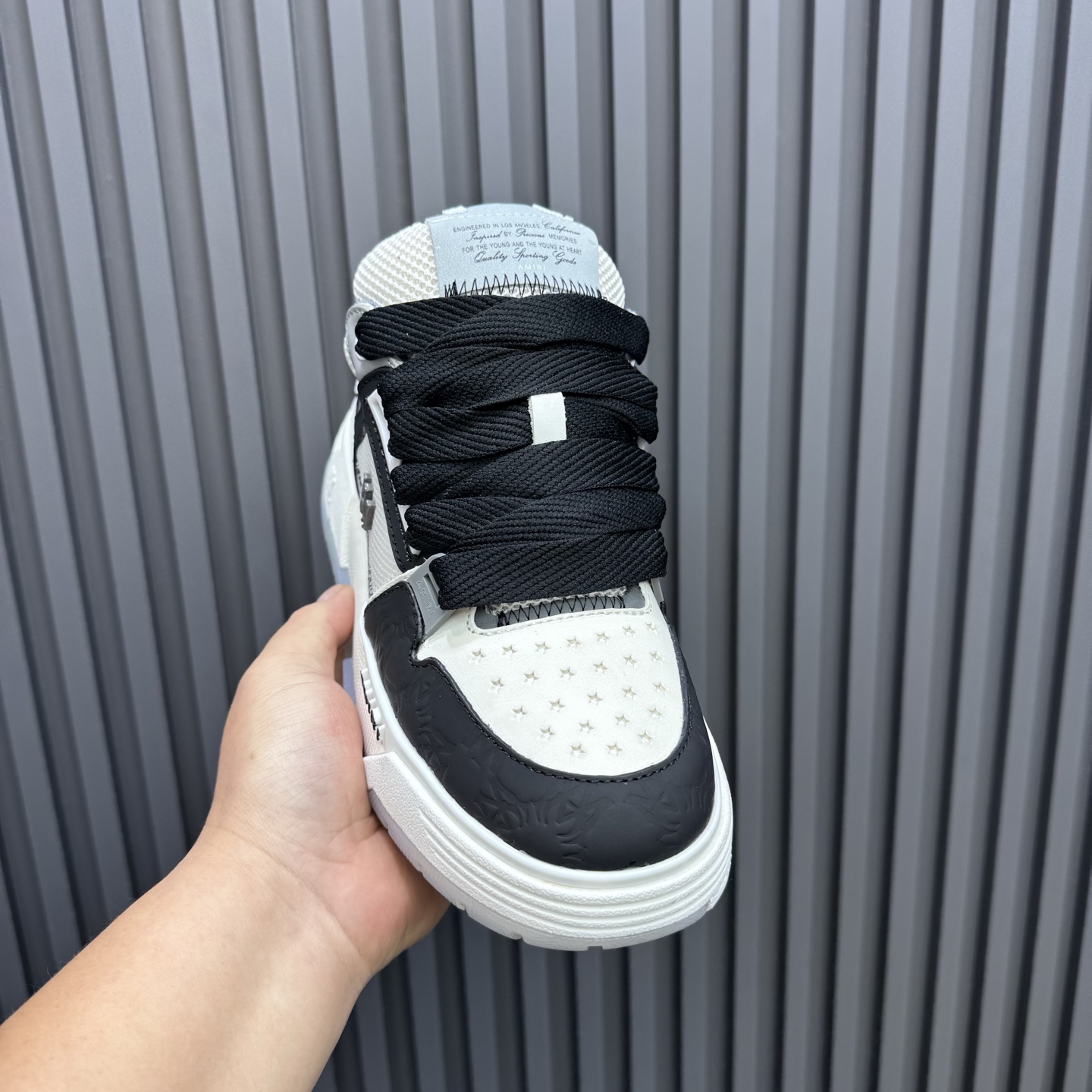 AMIRI Low-Top Sneakers Black/White