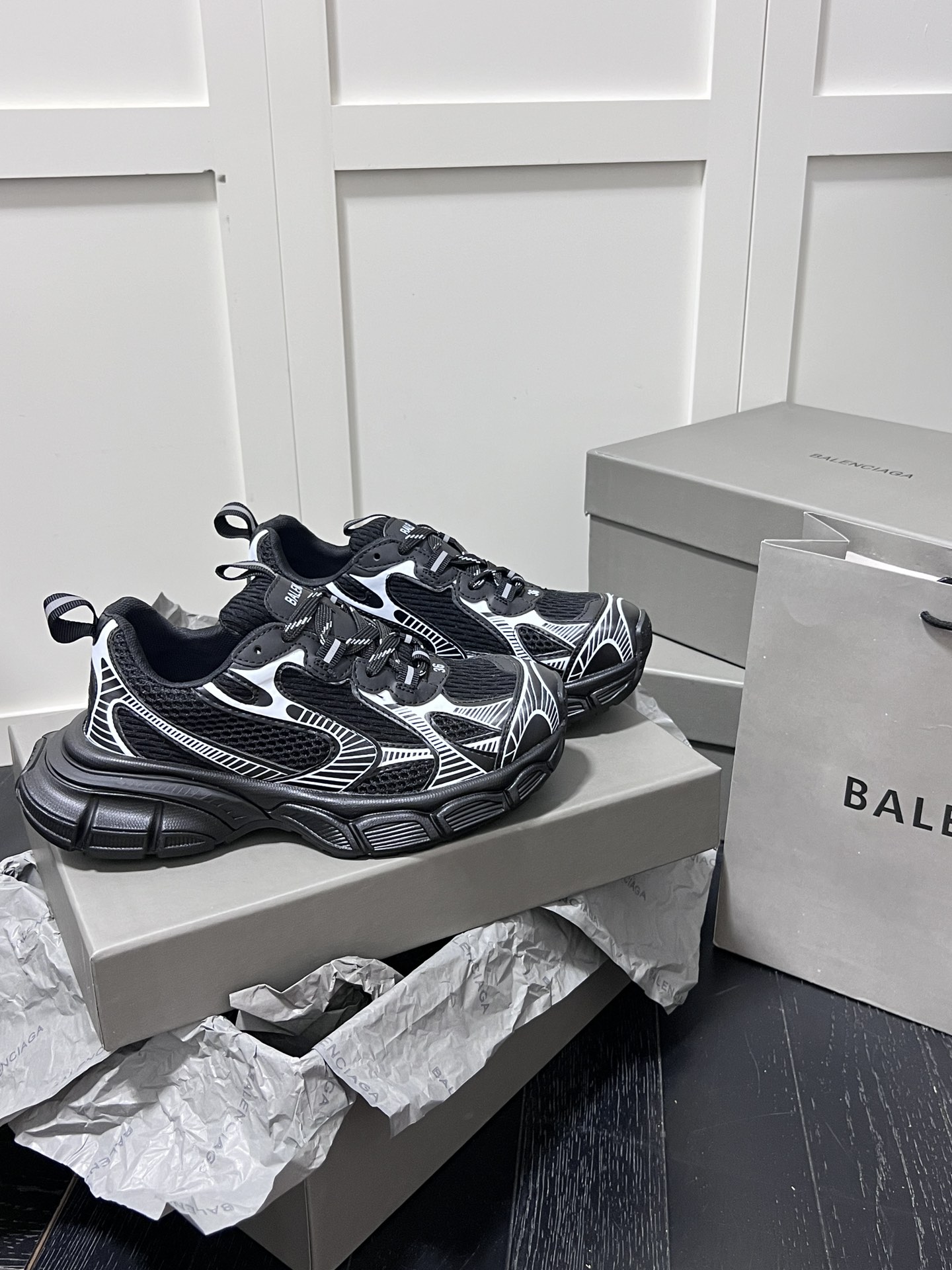 Balenciaga Chunky Dad Sneakers Black
