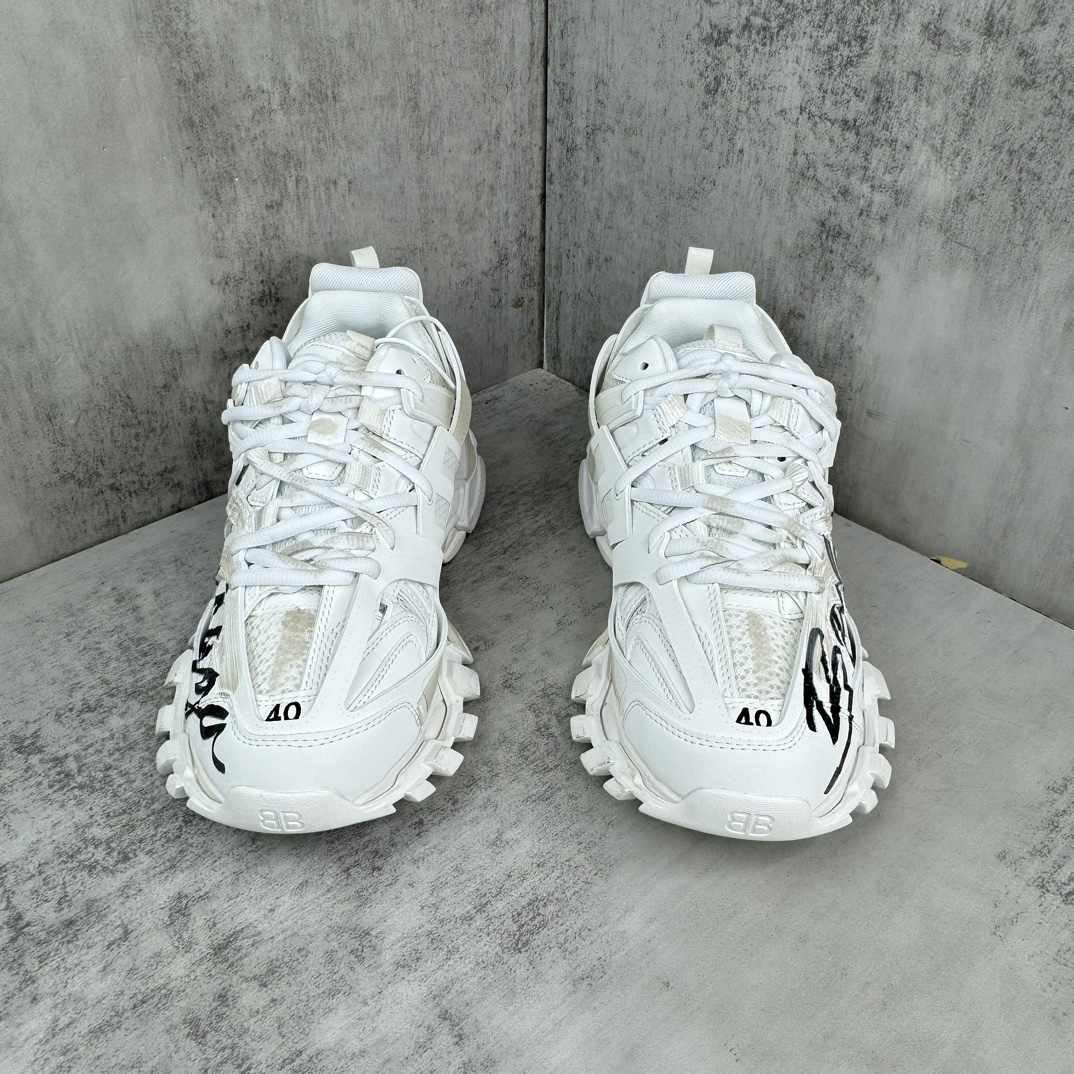 Balenciaga Runner Graffiti Sneakers White