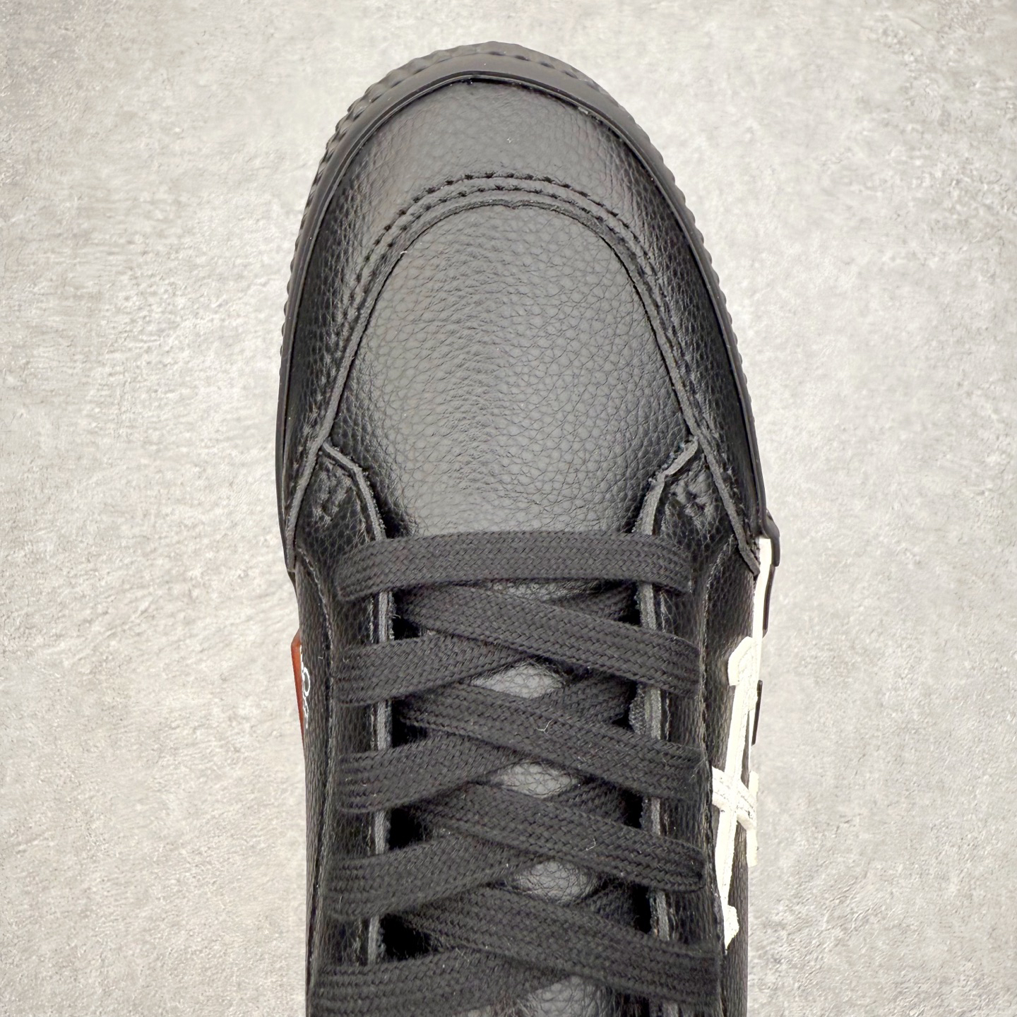 Off-White Low-Top Sneakers Black