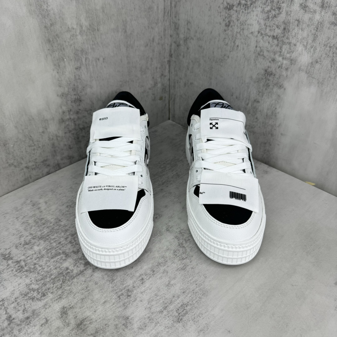 Off-White Low Vulcanized Sneakers White/Black