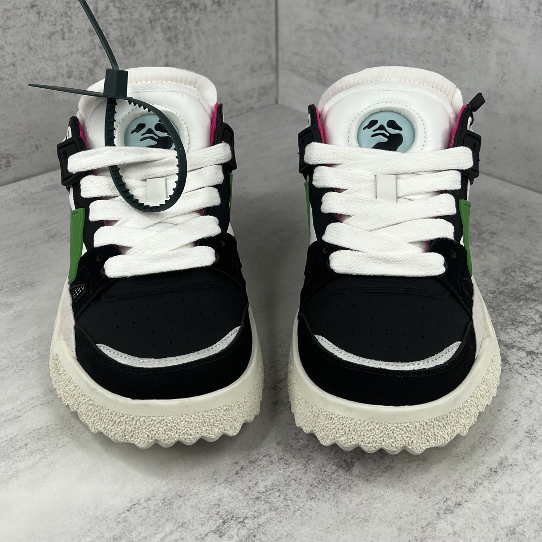 Off-White CO Arrow Runner Sneaker Multicolor