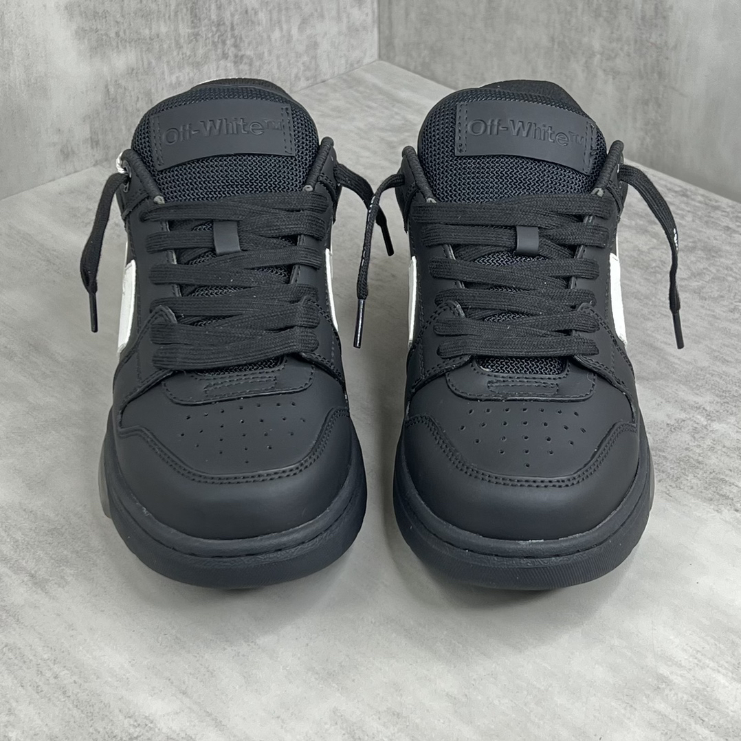 Off-White Low-Top Sneakers Black/White