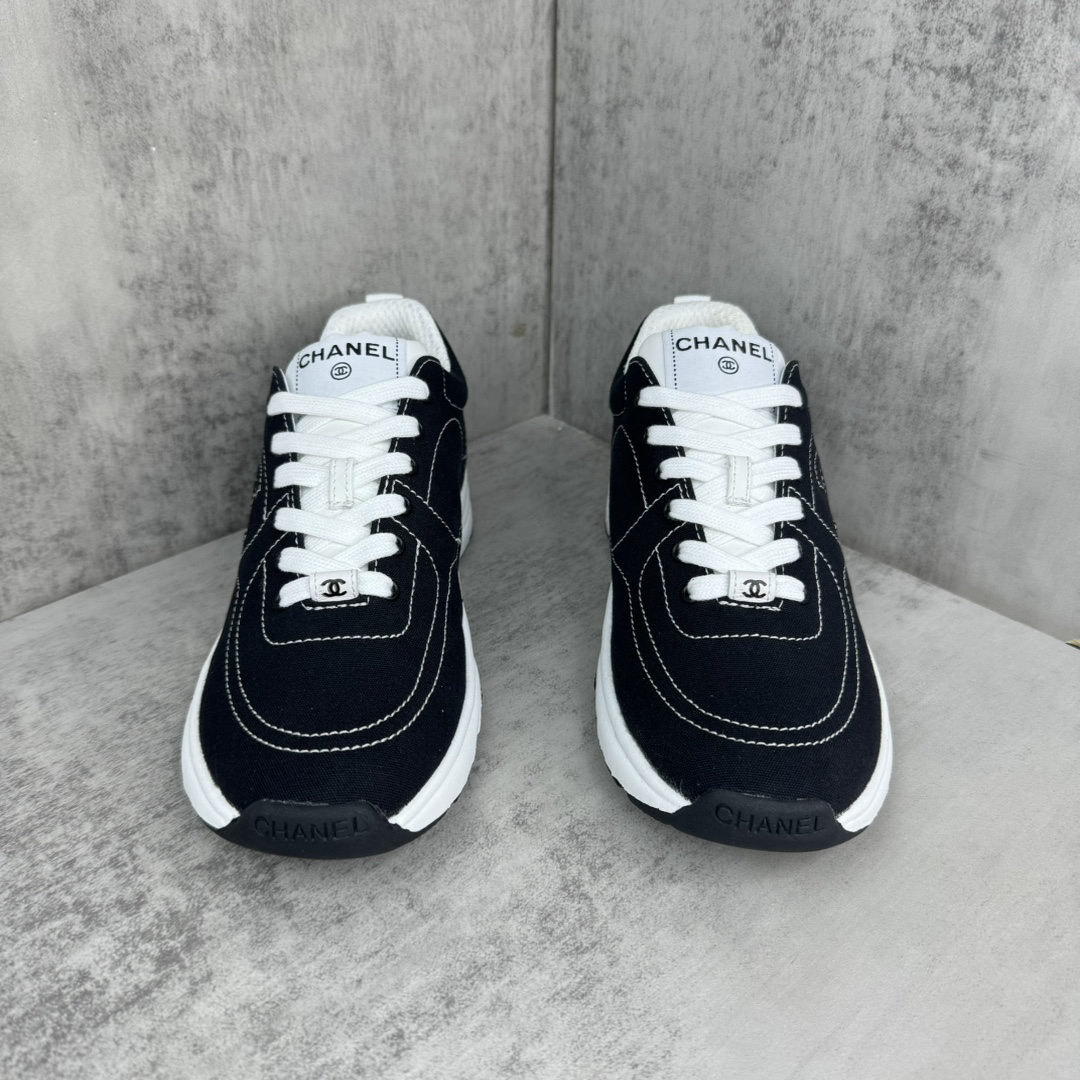 Chanel Panda Runner Sneakers Black/White