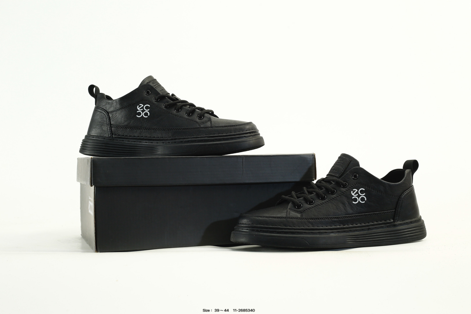 Ecco Thick-Sole Lift Sneakers Black