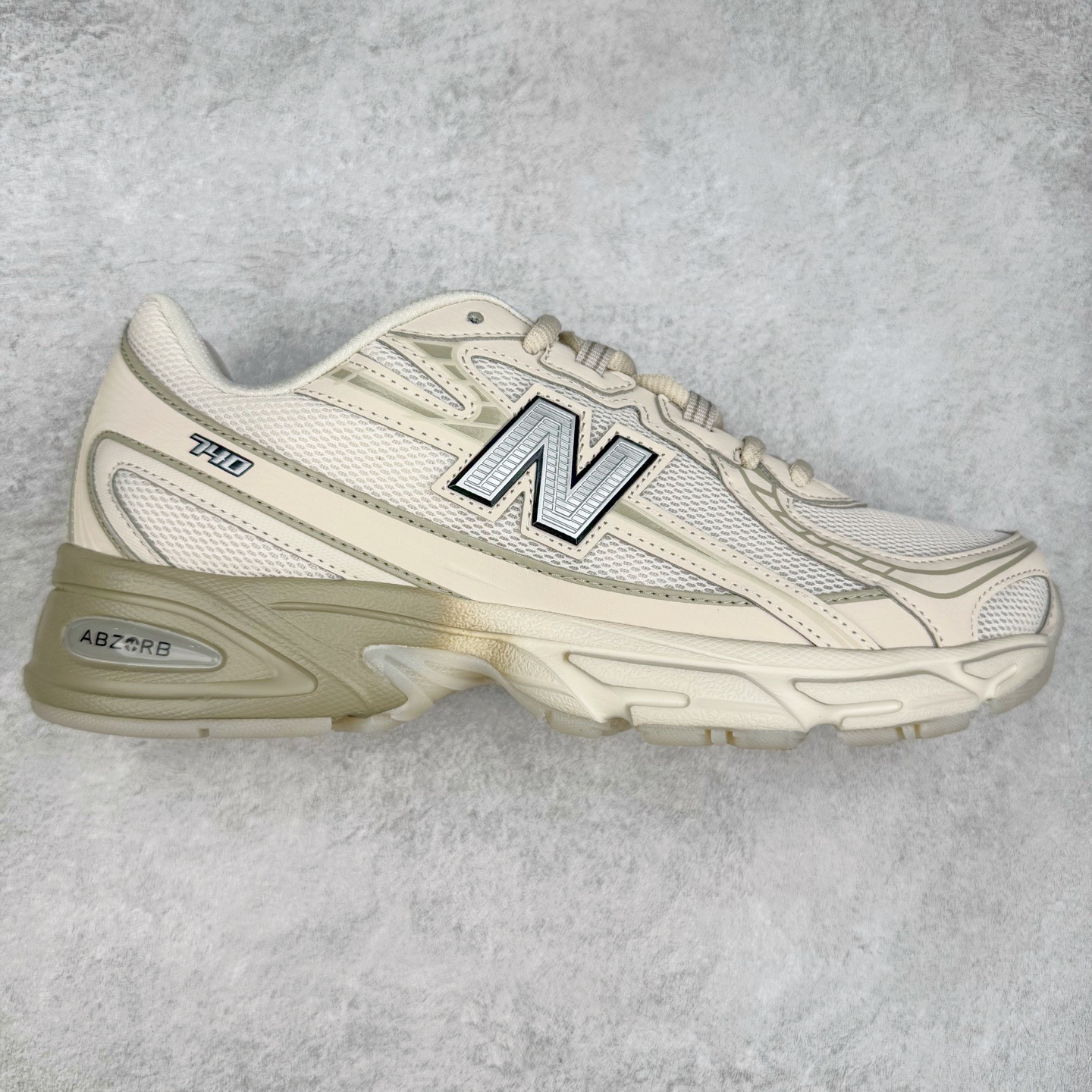 New Balance MR740 Retro Dad Sneaker Gray