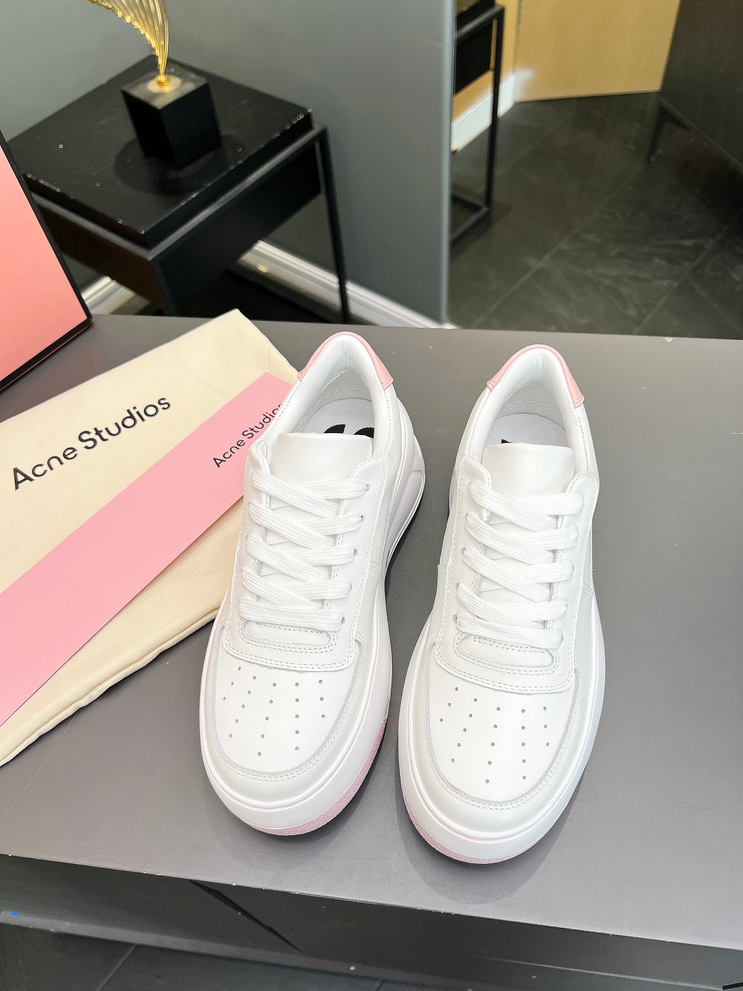 Acne Studios Smiley Platform Sneakers White/Pink