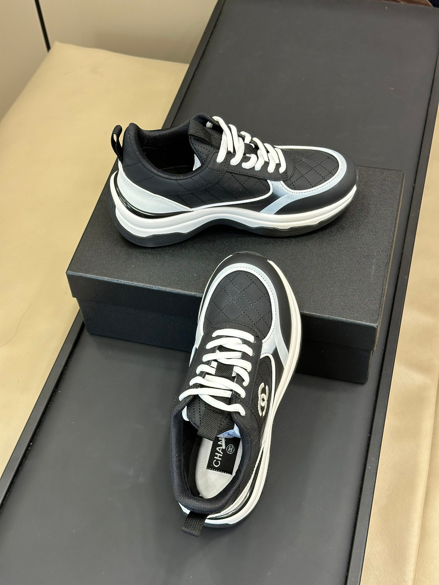 Chanel SS25 CC Logo Sneakers Black/White