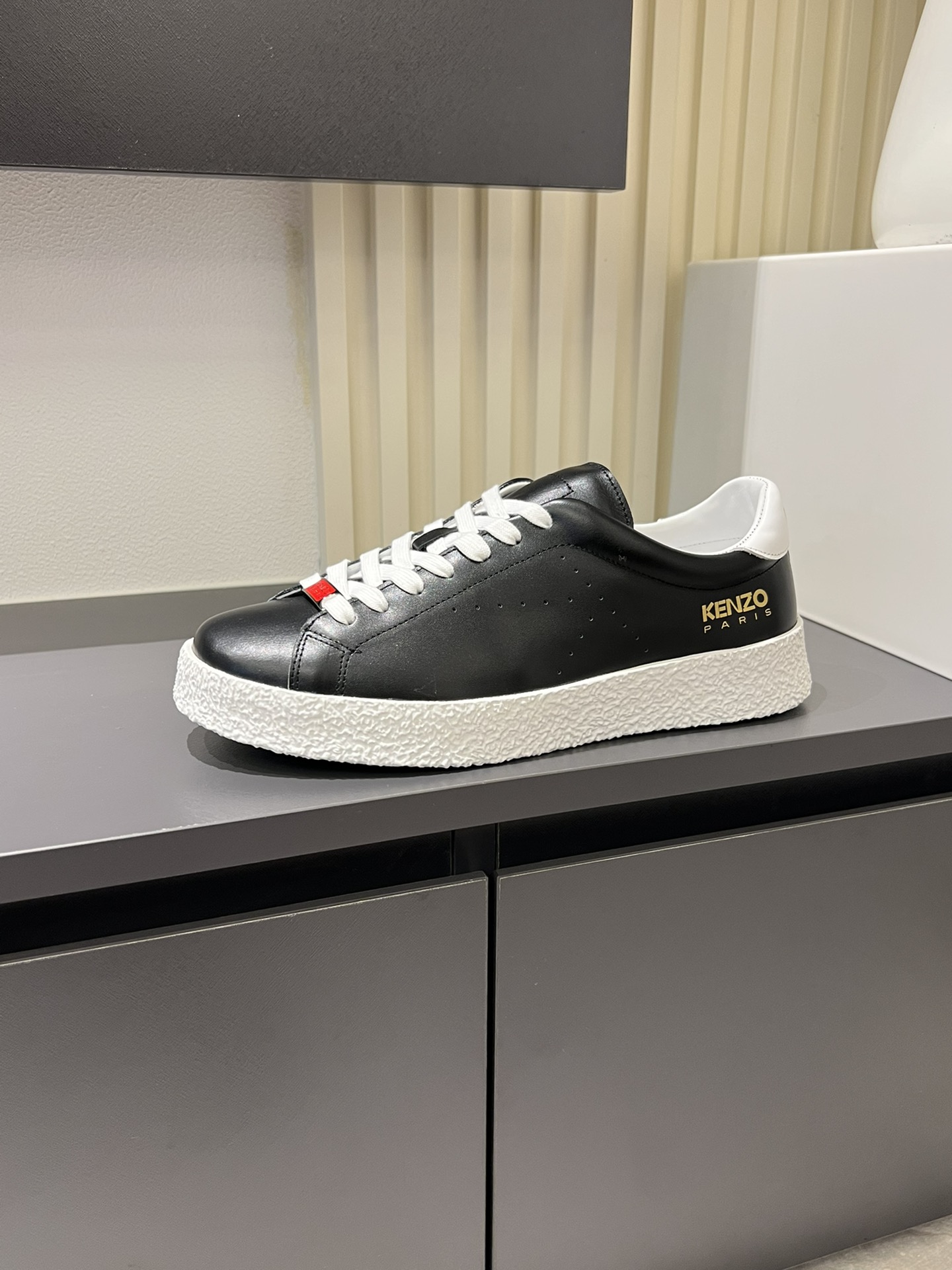 Kenzo Leather Low-Top Sneakers Black