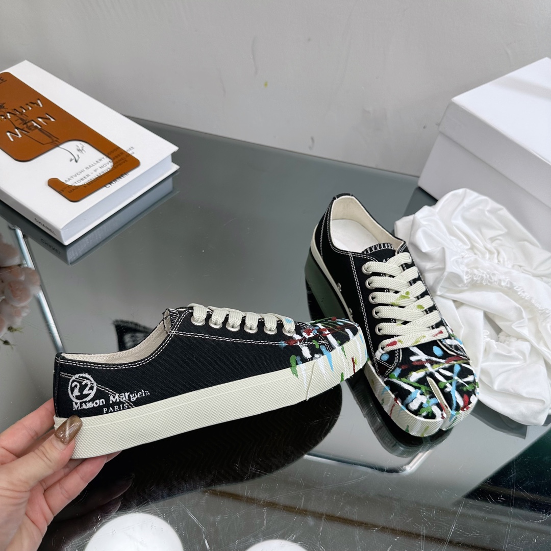 Maison Margiela MM6 Tabi Canvas Sneakers Multi-Color