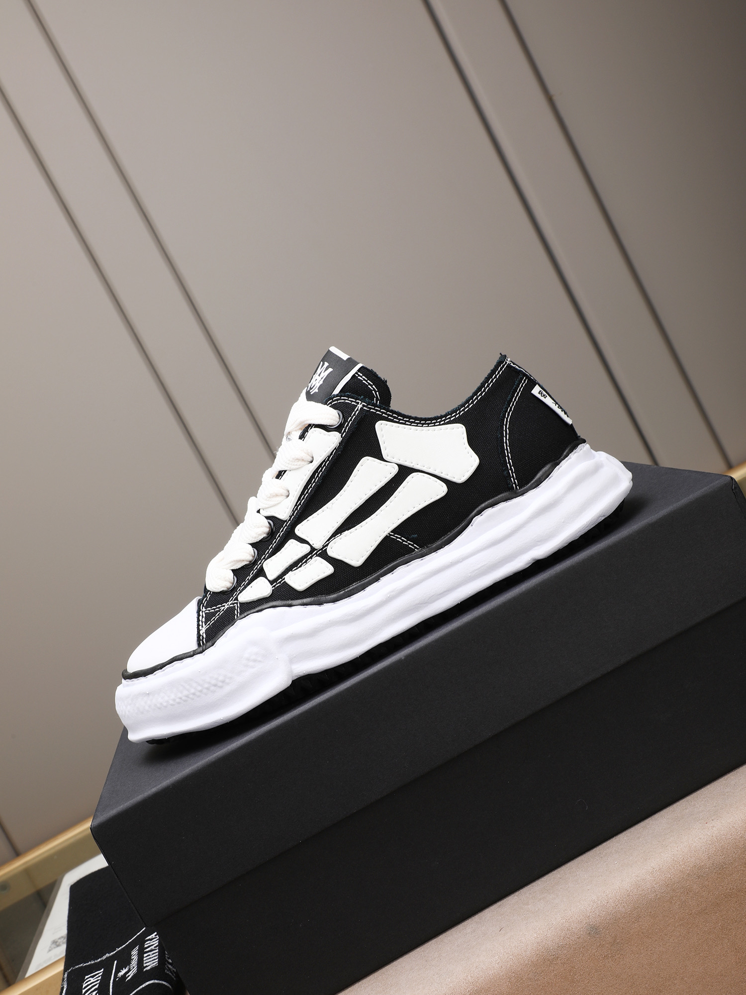 Maison Mihara Yasuhiro Bones Low-Top Sneakers Black/White
