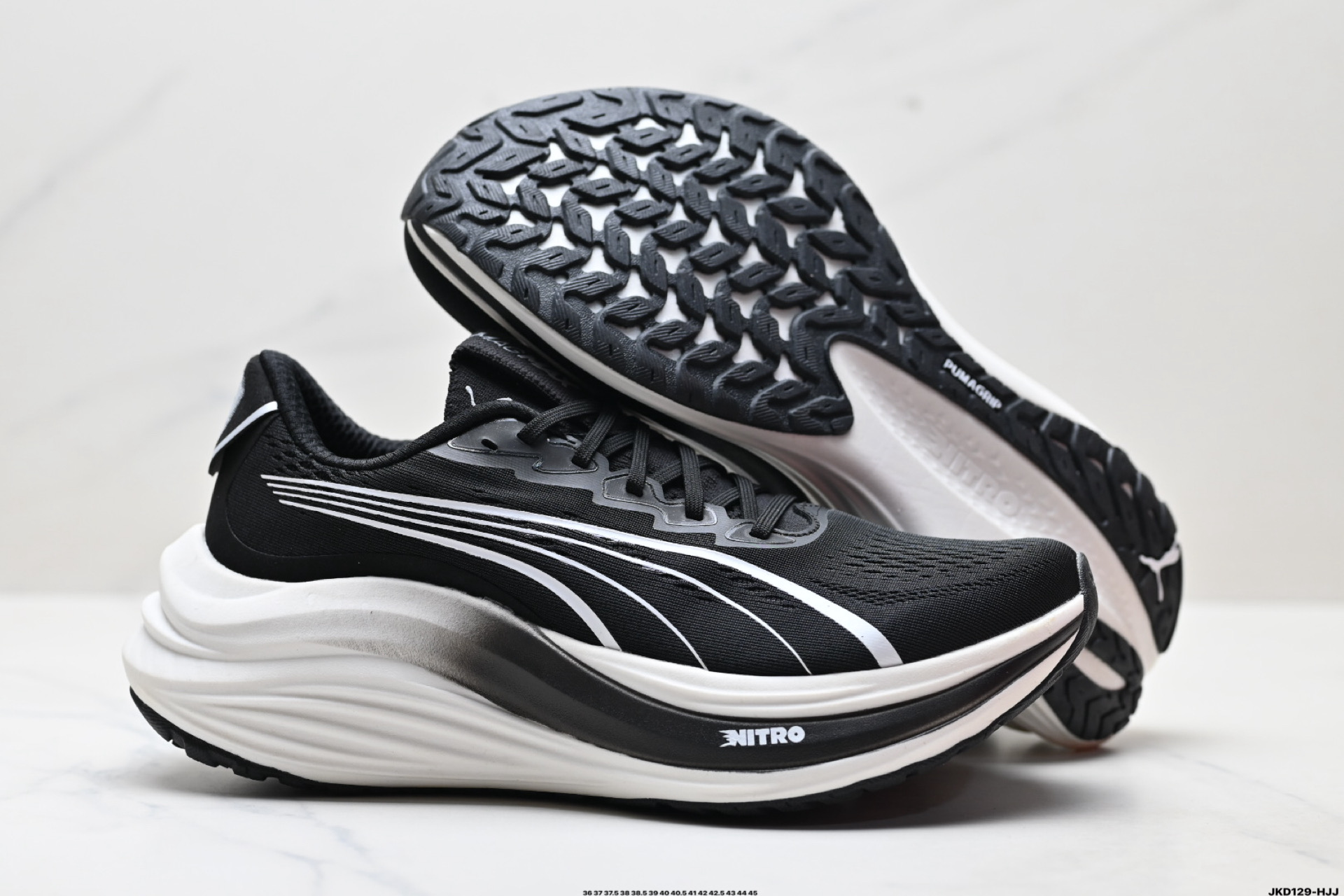 Puma Deviate NITRO 3 Cushioned Running Shoes Black/White
