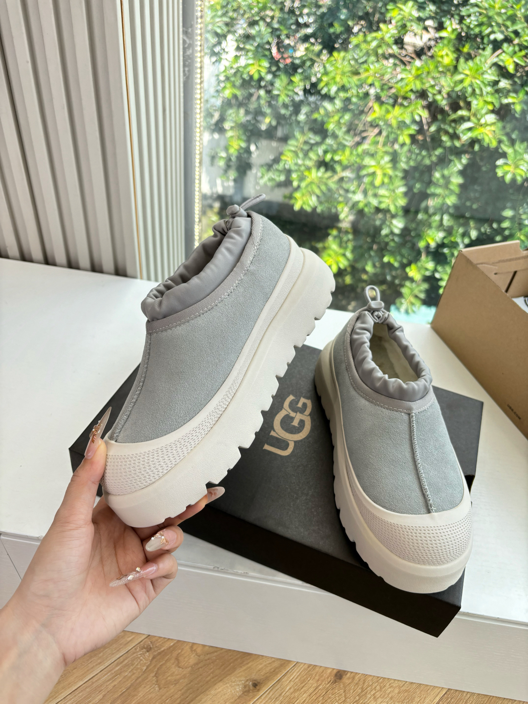 UGG Platform Suede Cozy Mule Grey