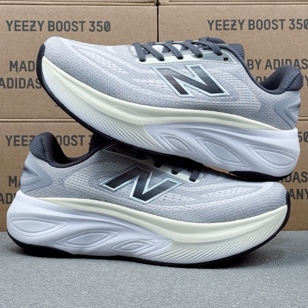 New Balance Fresh Foam Runner Sneaker Grey