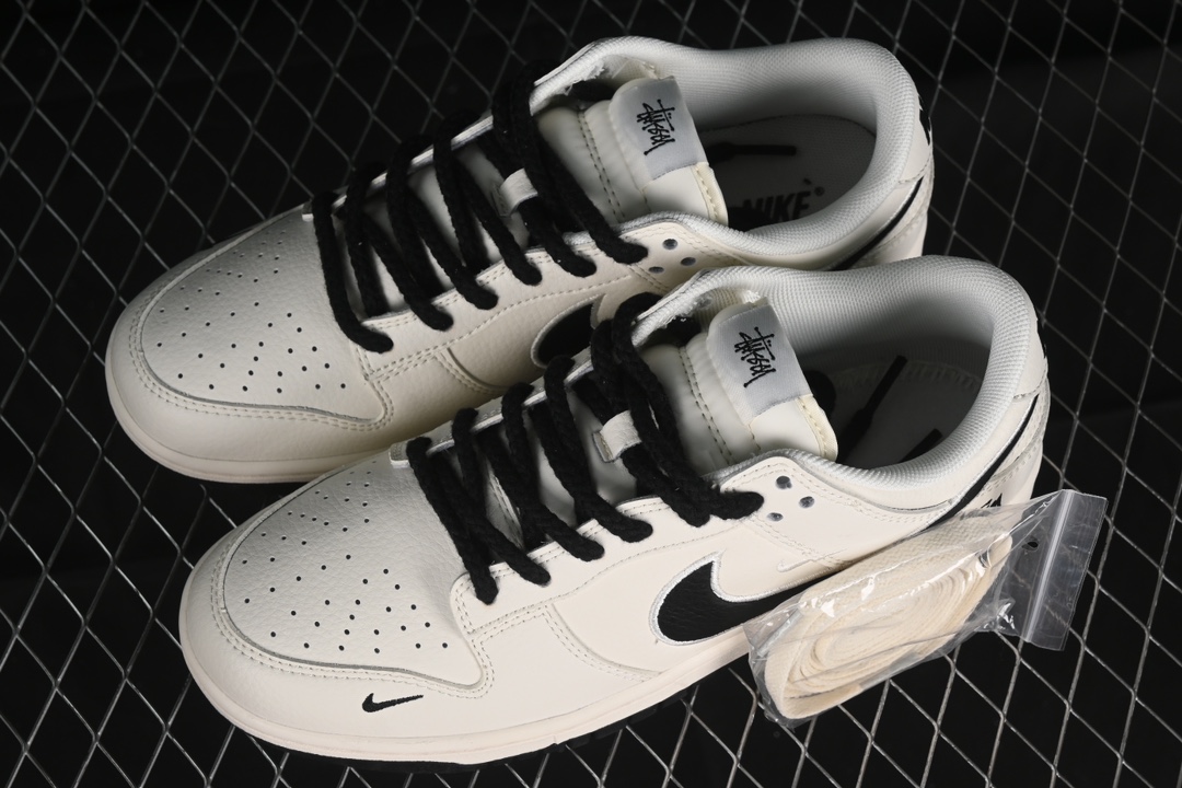 Nike SB Dunk Low Stussy Collab Skate Shoes Off-White/Black