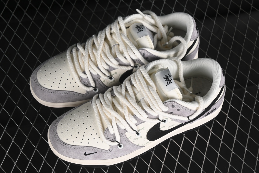 Nike SB Dunk Low Stussy Suede Skate Shoes Grey/Black