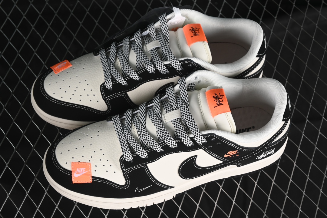Nike SB Dunk Low Stussy Collab Sneakers Black/White/Orange