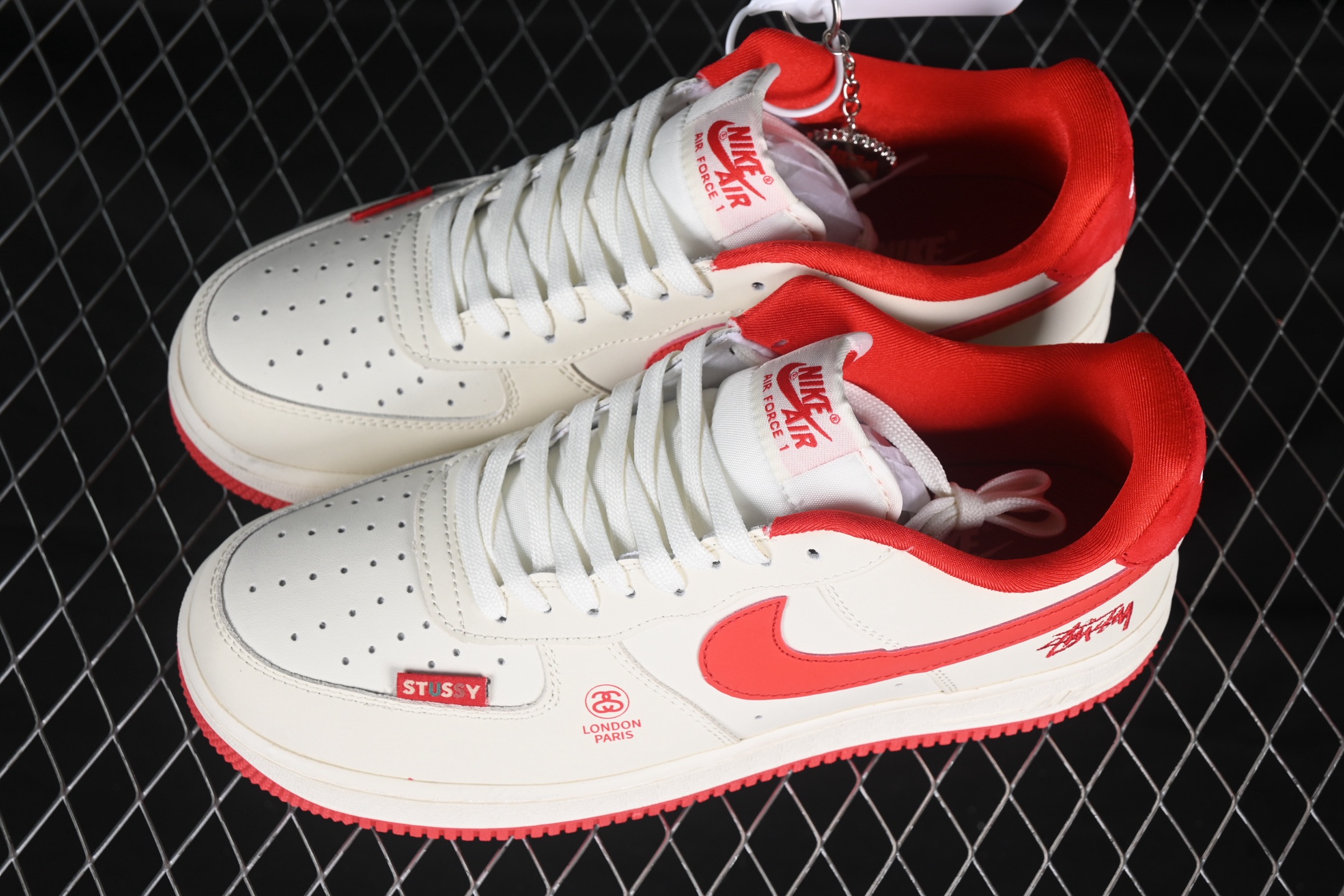 Nike Air Force 1 Low Stussy Collab Sail Red