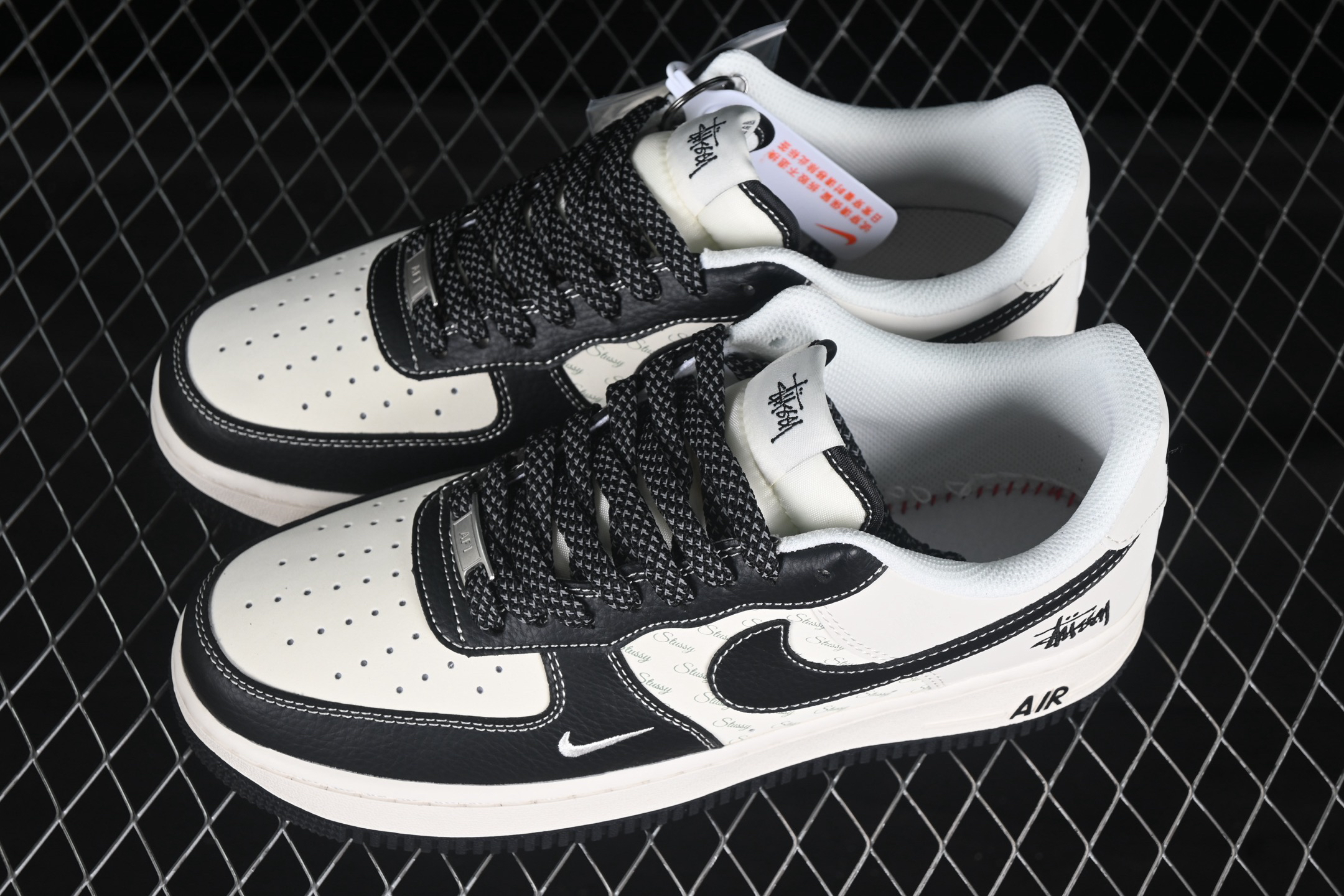 Nike Air Force 1 '07 Stussy Low Sneakers Black/White