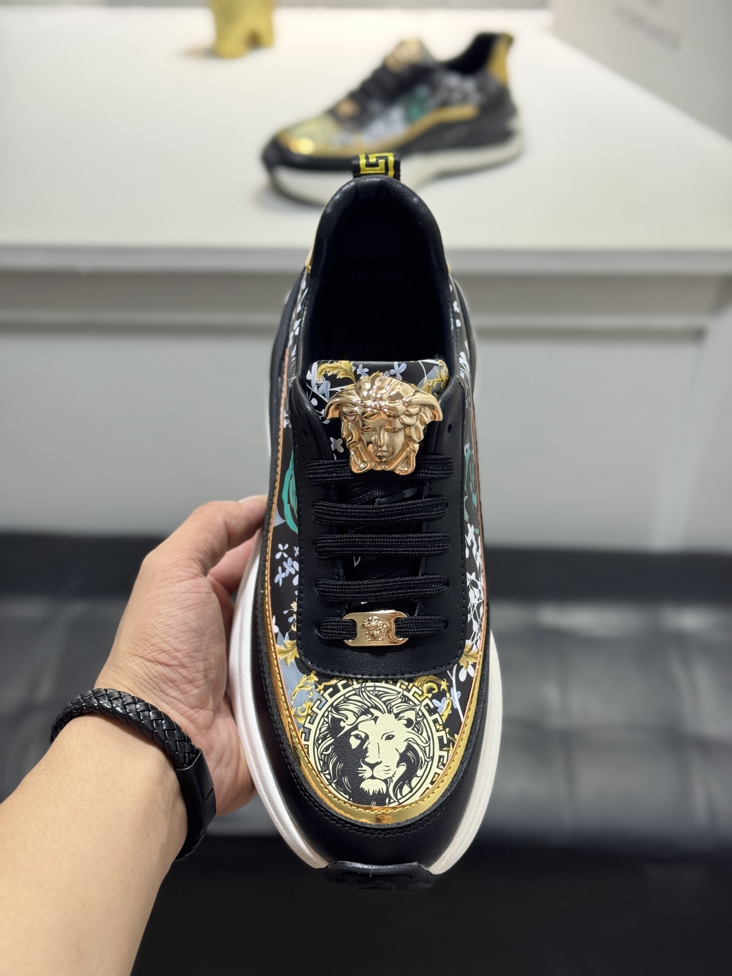 Versace Medusa Leather Sneakers Black/Gold