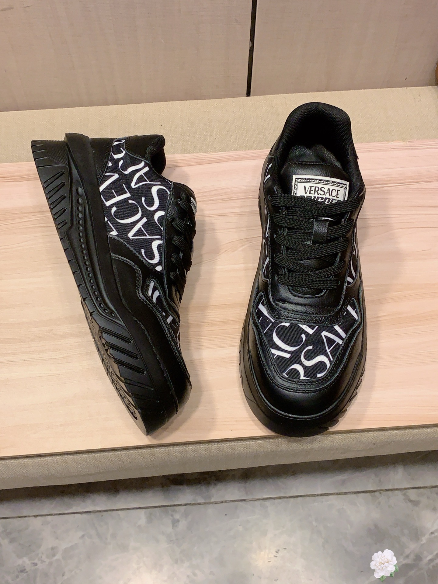 Versace Logo Print Sneakers Multicolor
