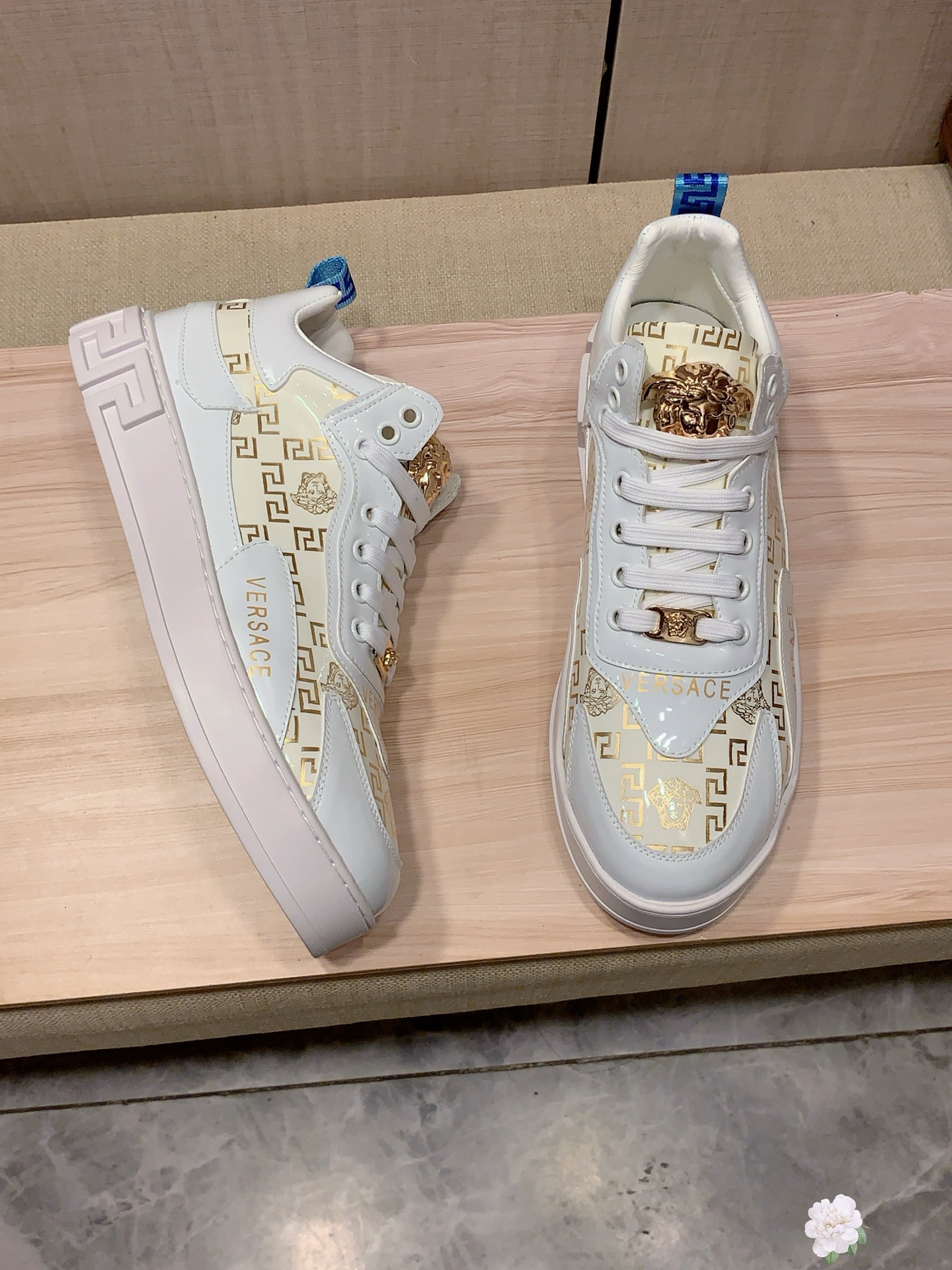 Versace Greca Medusa Low-Top Sneakers Multicolor