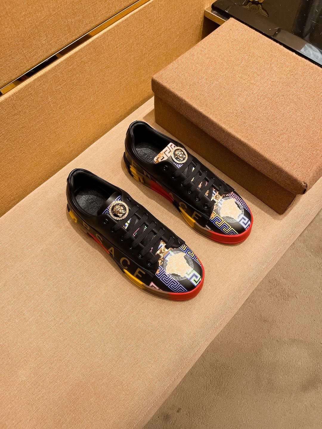Versace Medusa Low-Top Sneakers Multicolor