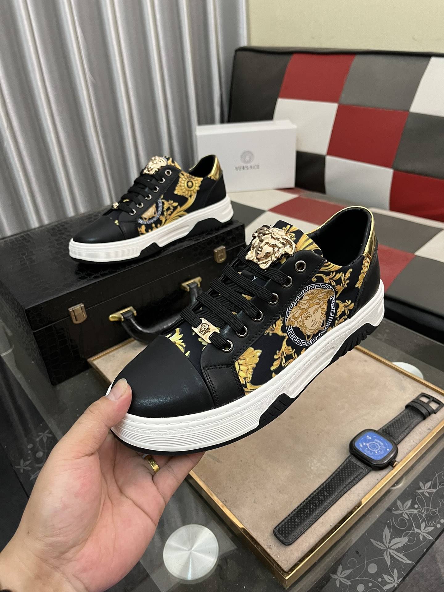 Versace Medusa Baroque Sneakers Black/Gold