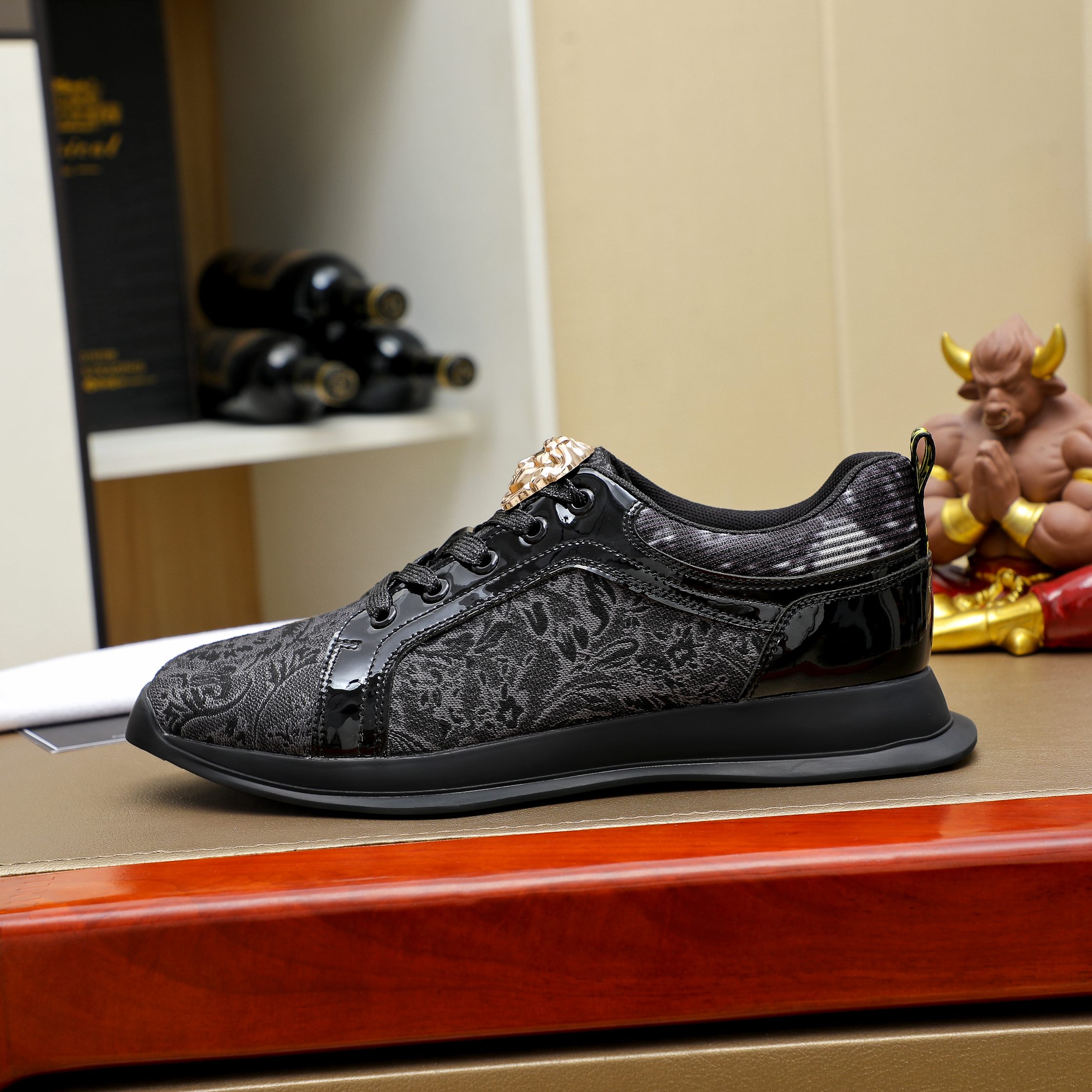 Versace Medusa Low-Top Sneakers Black