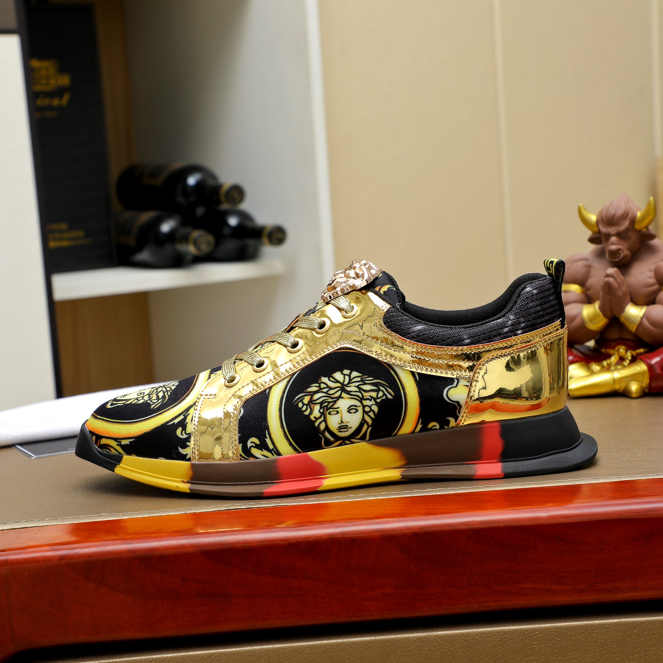 Versace Medusa Low-Top Sneakers Gold/Black/Red