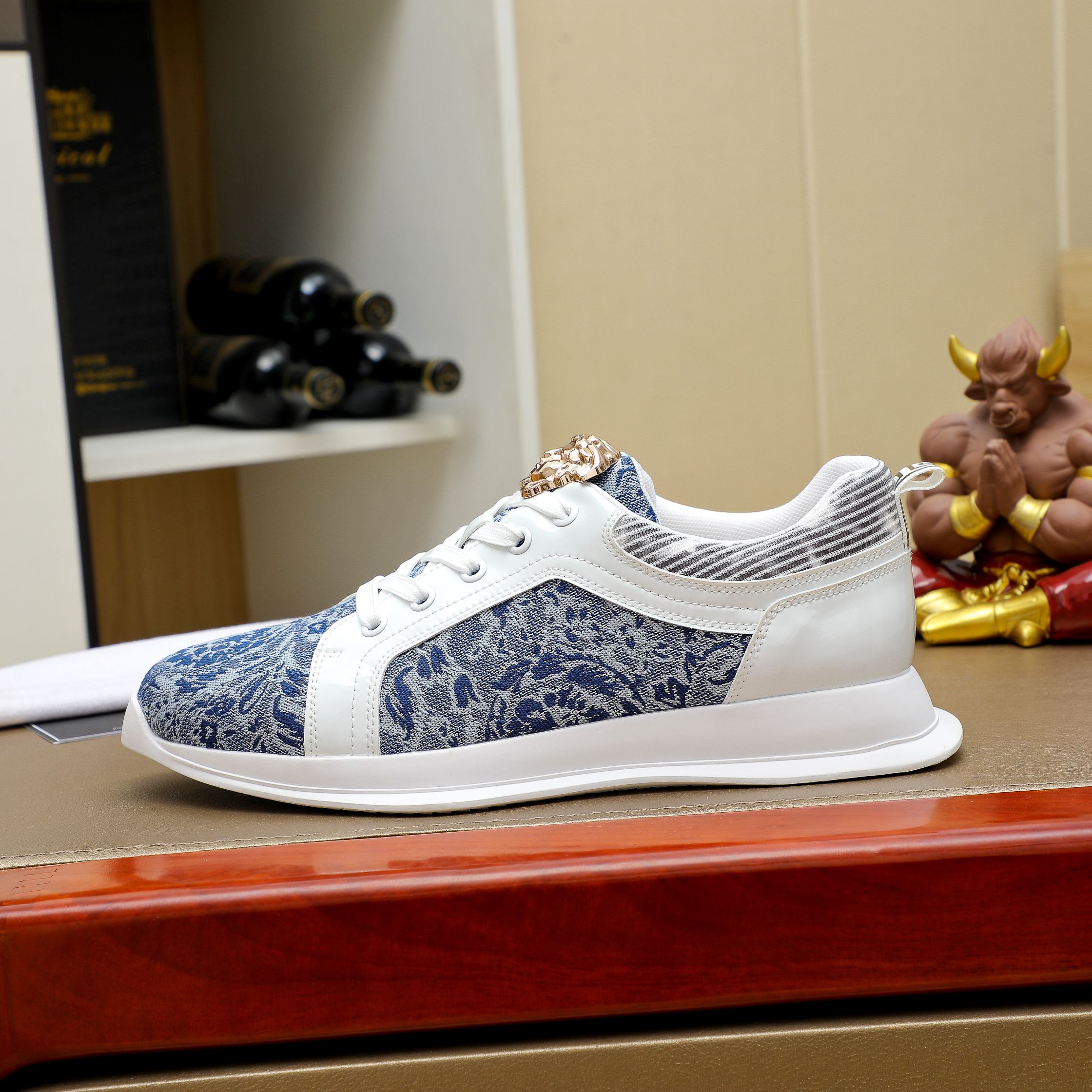 Versace Medusa Low-Top Sneakers Blue/White