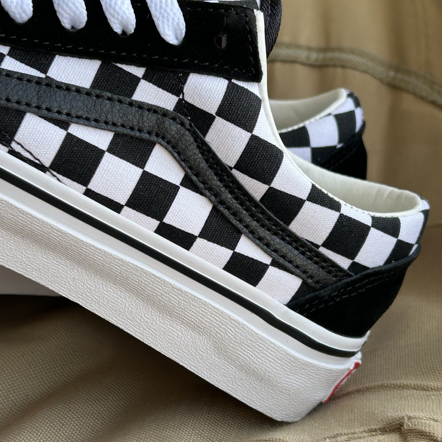 Vans Old Skool Low-Top Skate Shoes Black/White