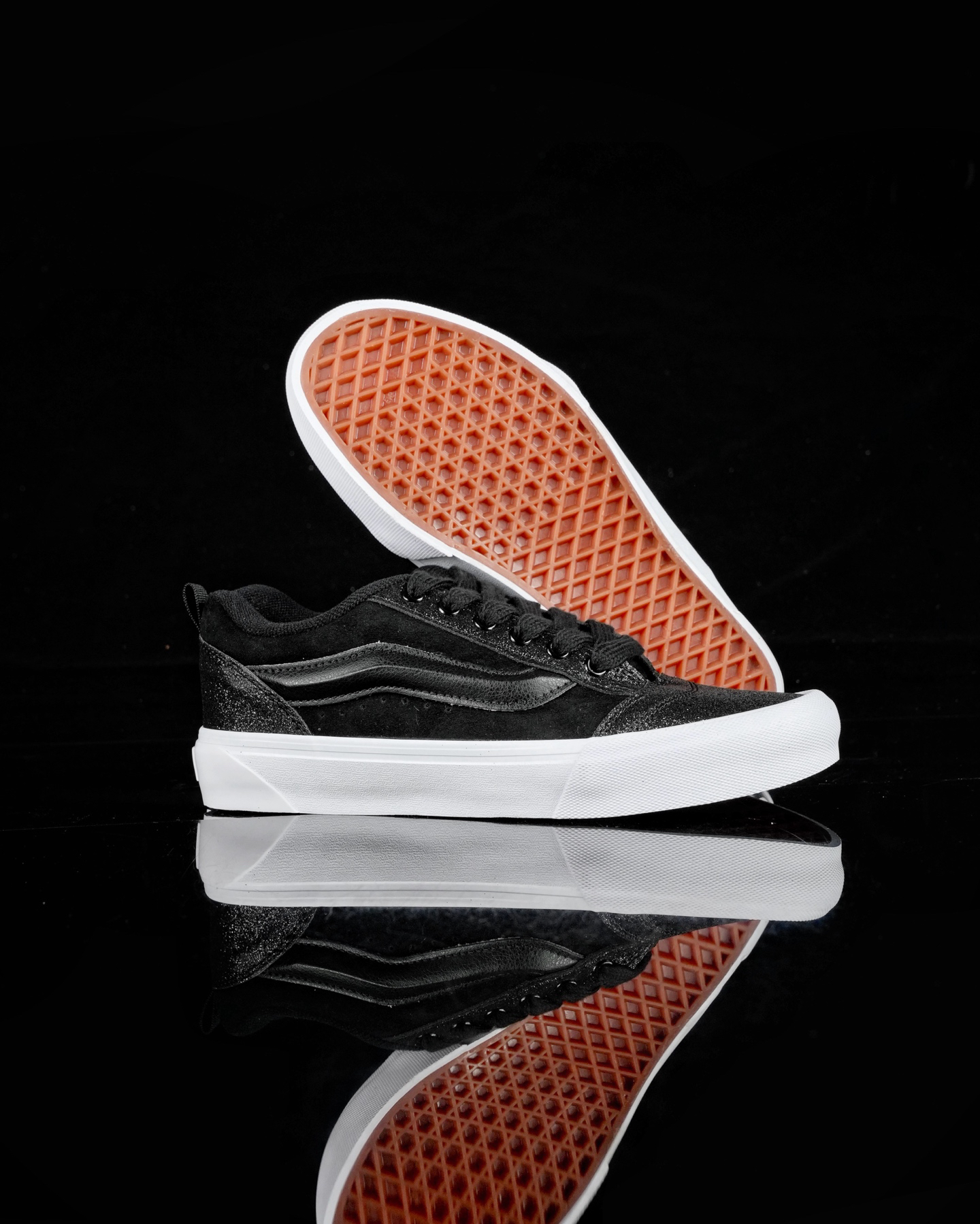 Vans Knu Skool Suede Skate Shoes Black