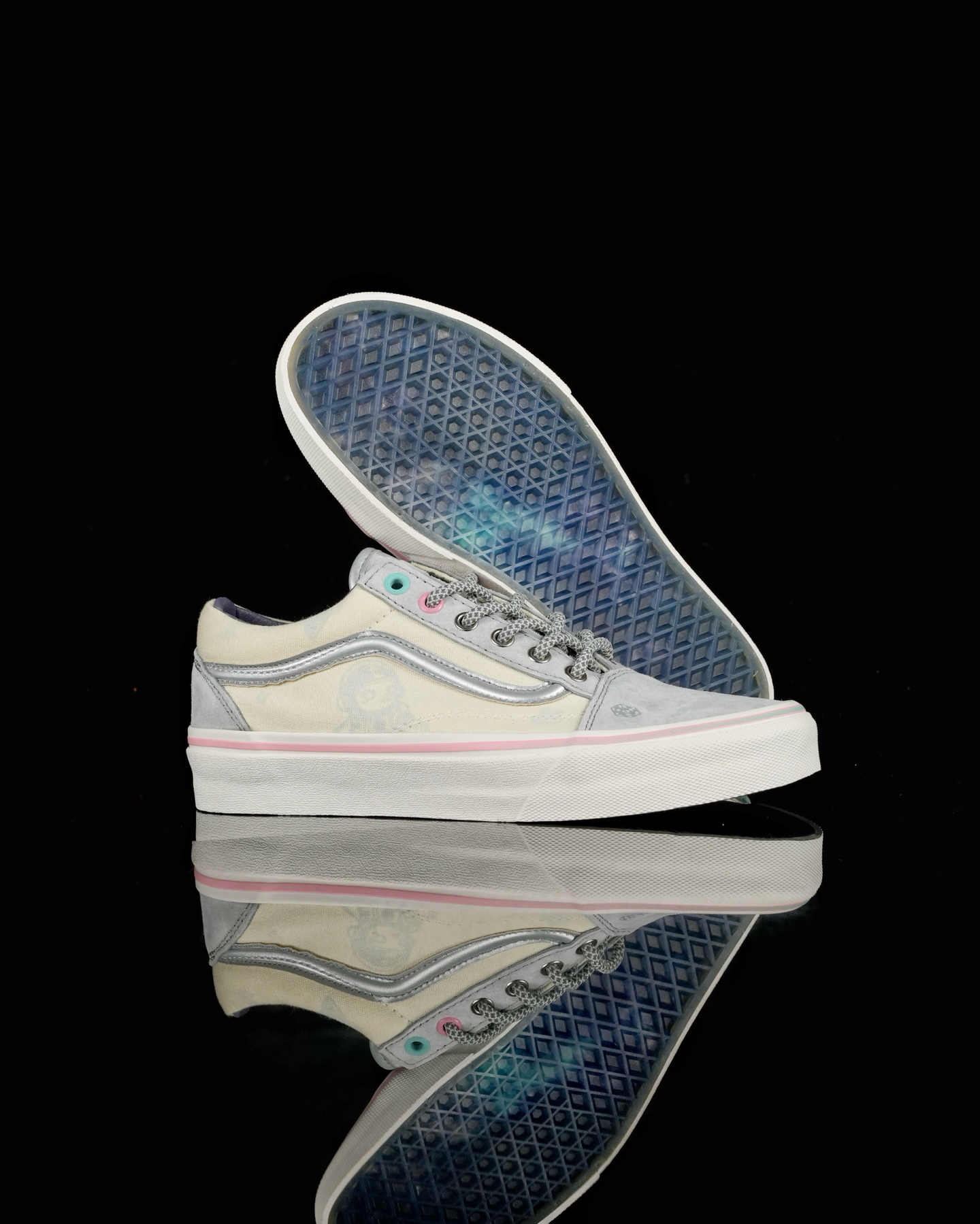 Vans x POP MART Old Skool Sneakers Multicolor