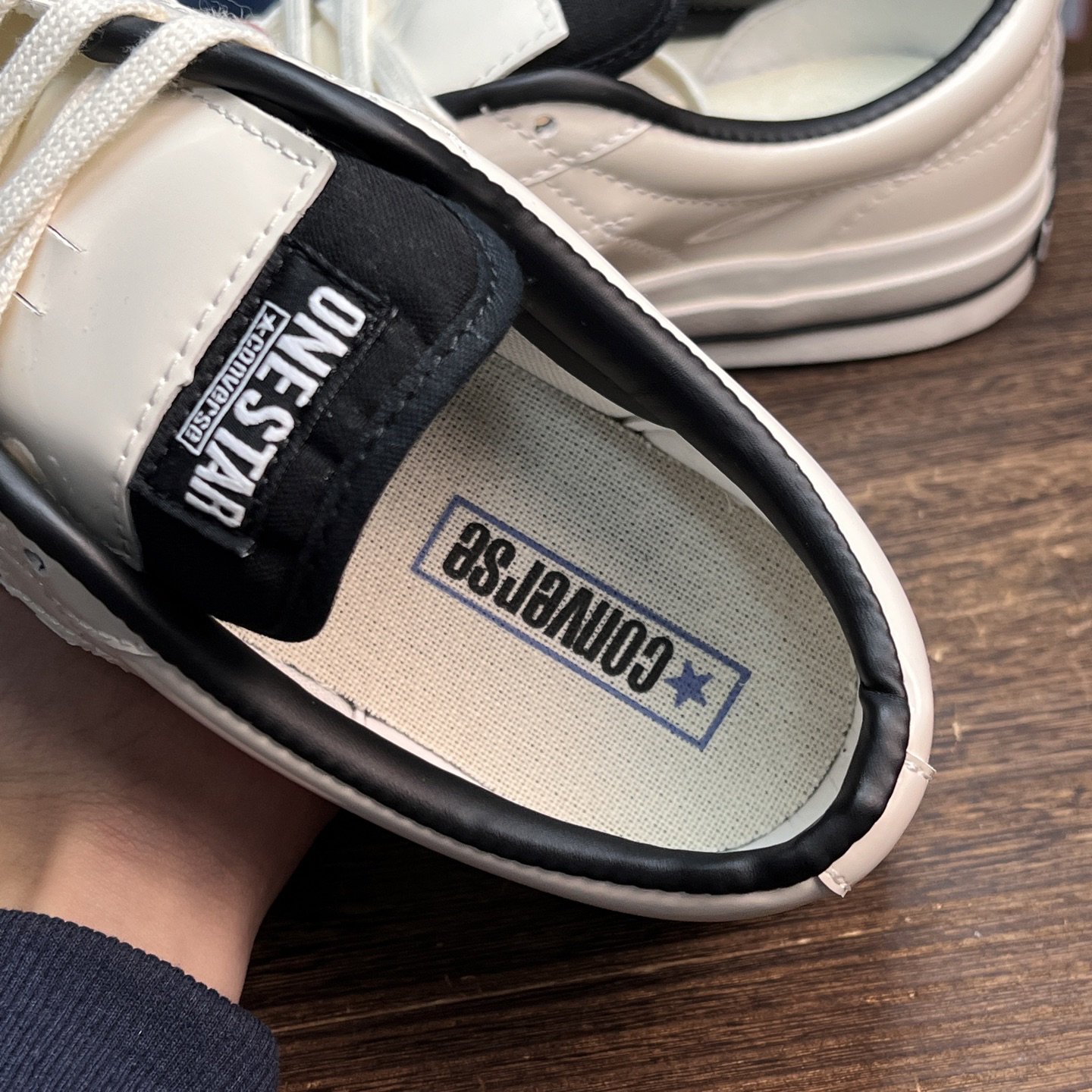 Converse One Star Patent Low-Top Sneakers Black/White