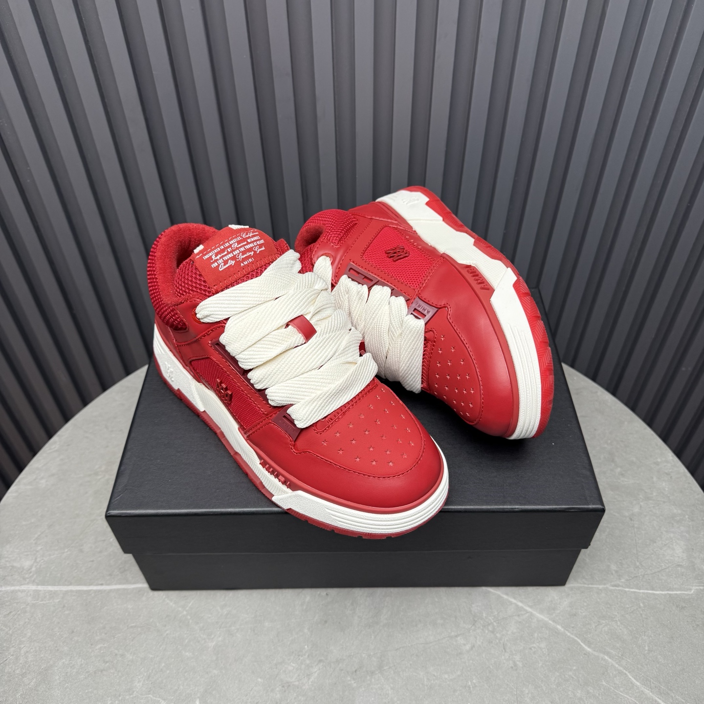 AMIRI Low-Top Sneakers Red